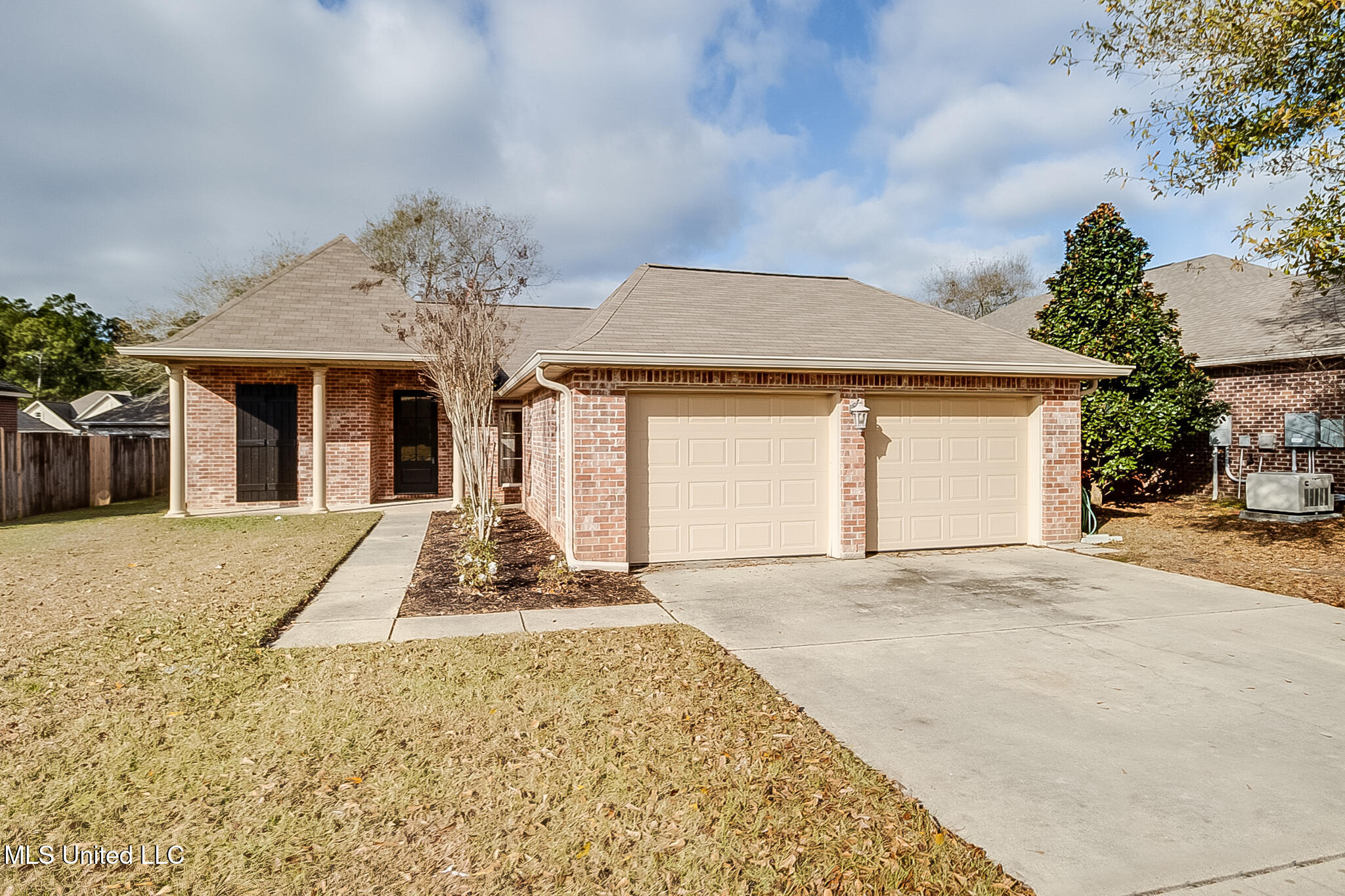 13731 Fieldcrest Way, Gulfport, Mississippi image 1