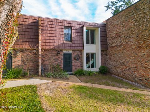 Condominium in Ocean Springs MS 527 Front Beach Drive.jpg