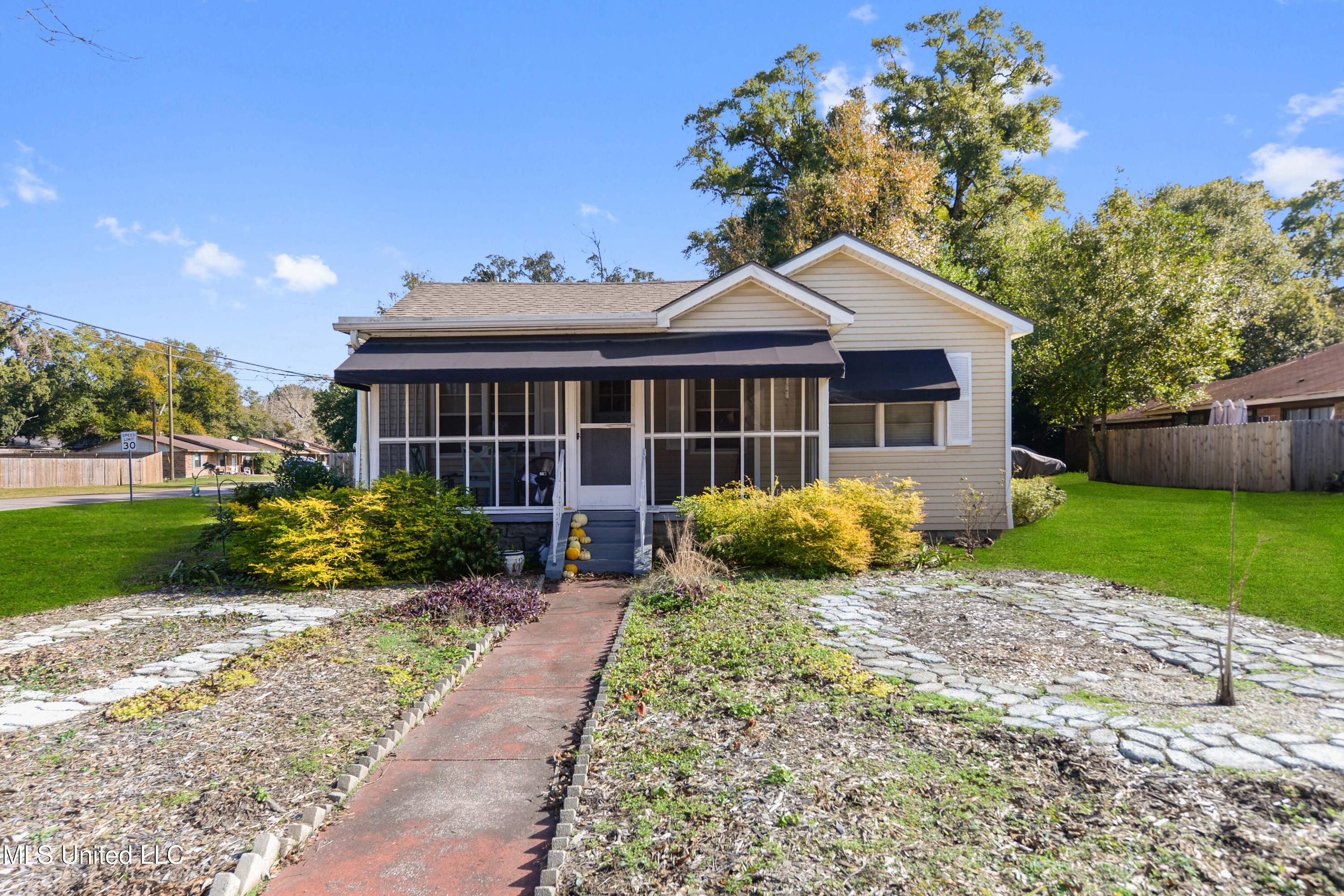 2122 19th Avenue, Gulfport, Mississippi image 1