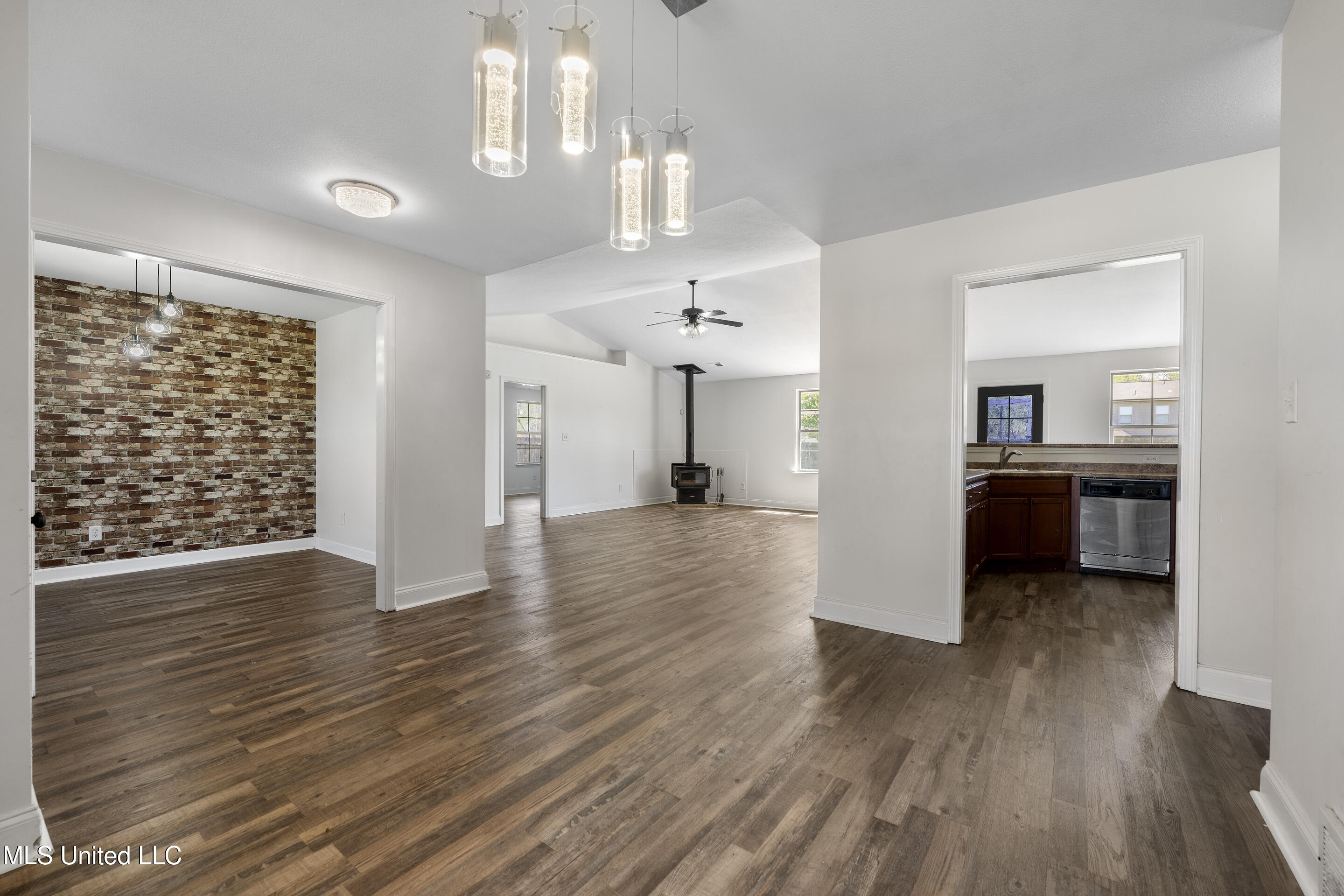 7656 E Brierfield Drive, Southaven, Mississippi image 5