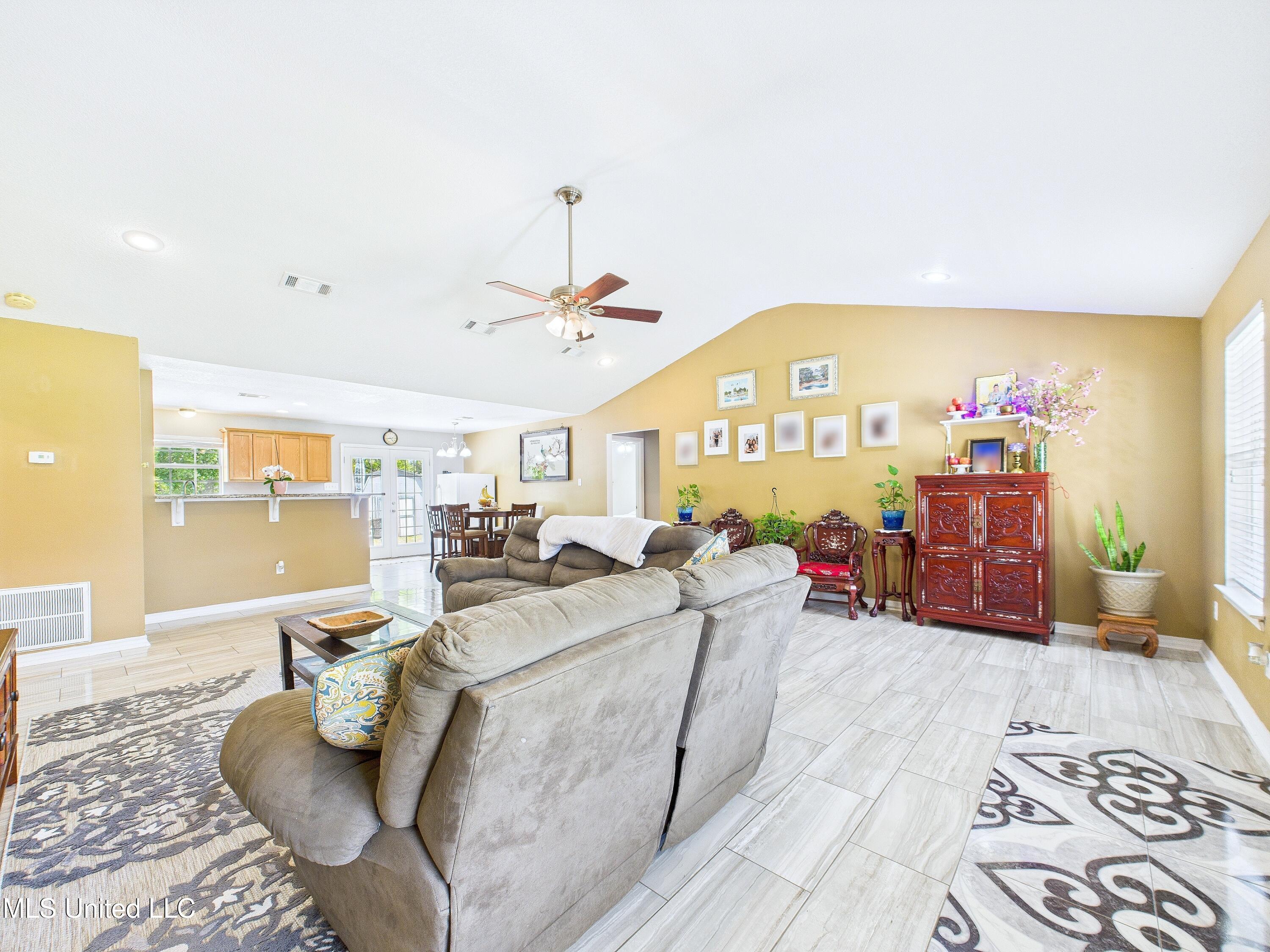15920 Hardwood Place, Biloxi, Mississippi image 7