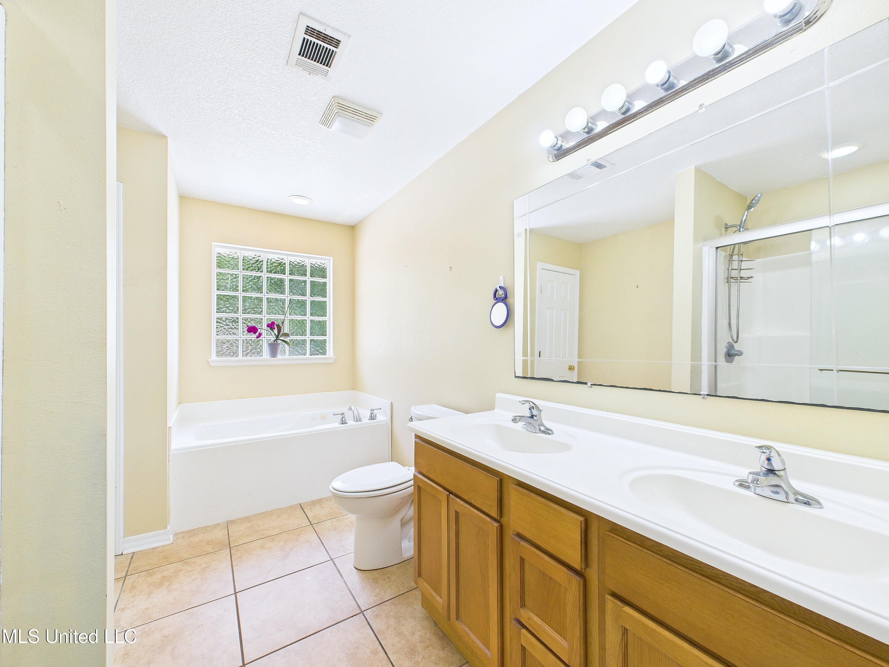 15920 Hardwood Place, Biloxi, Mississippi image 18
