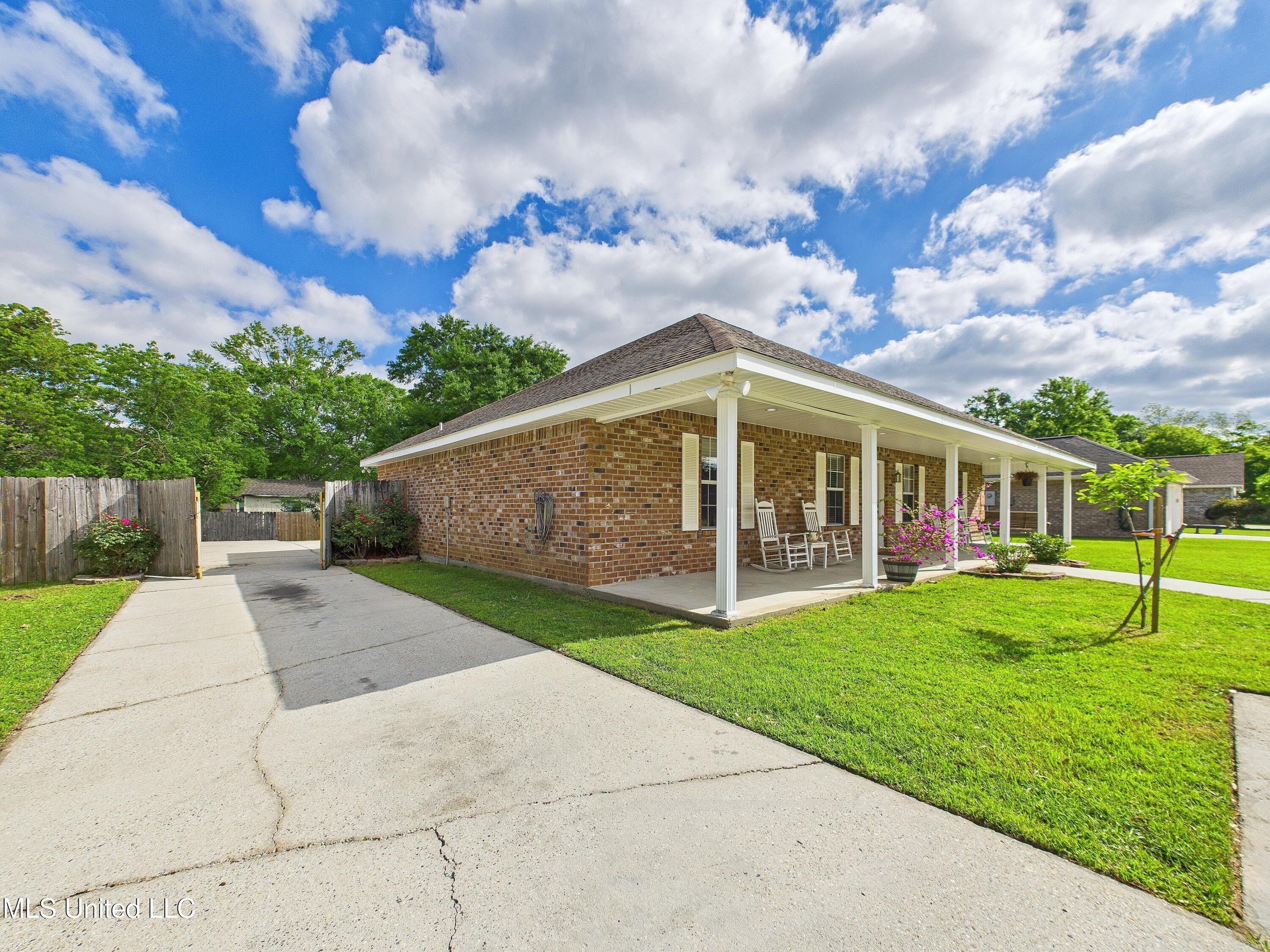 15920 Hardwood Place, Biloxi, Mississippi image 35
