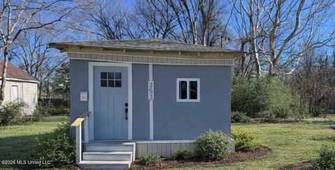 Homes For Sale - 353 Walnut Street<br/> Madison County, Canton, MS 39046