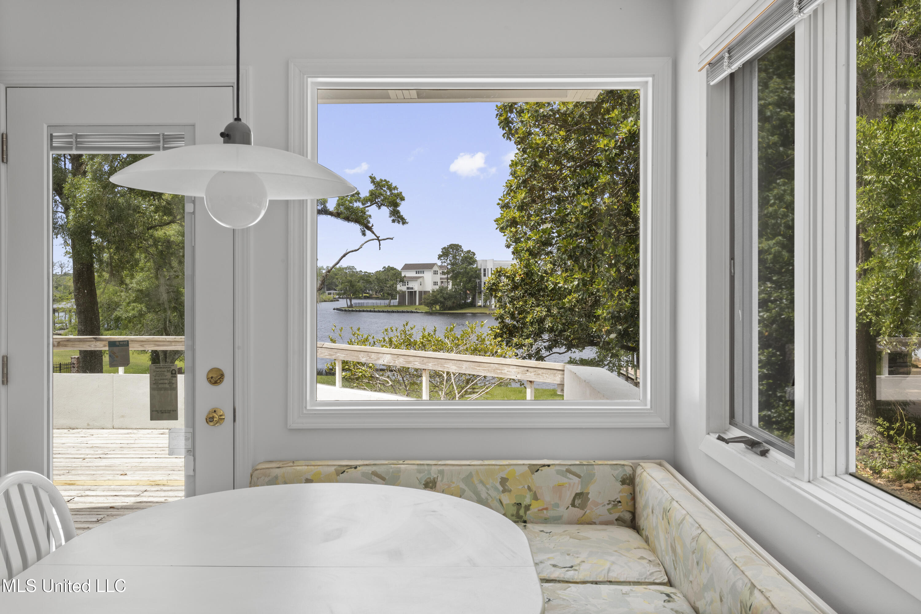 11 Bayou Place, Gulfport, Mississippi image 24