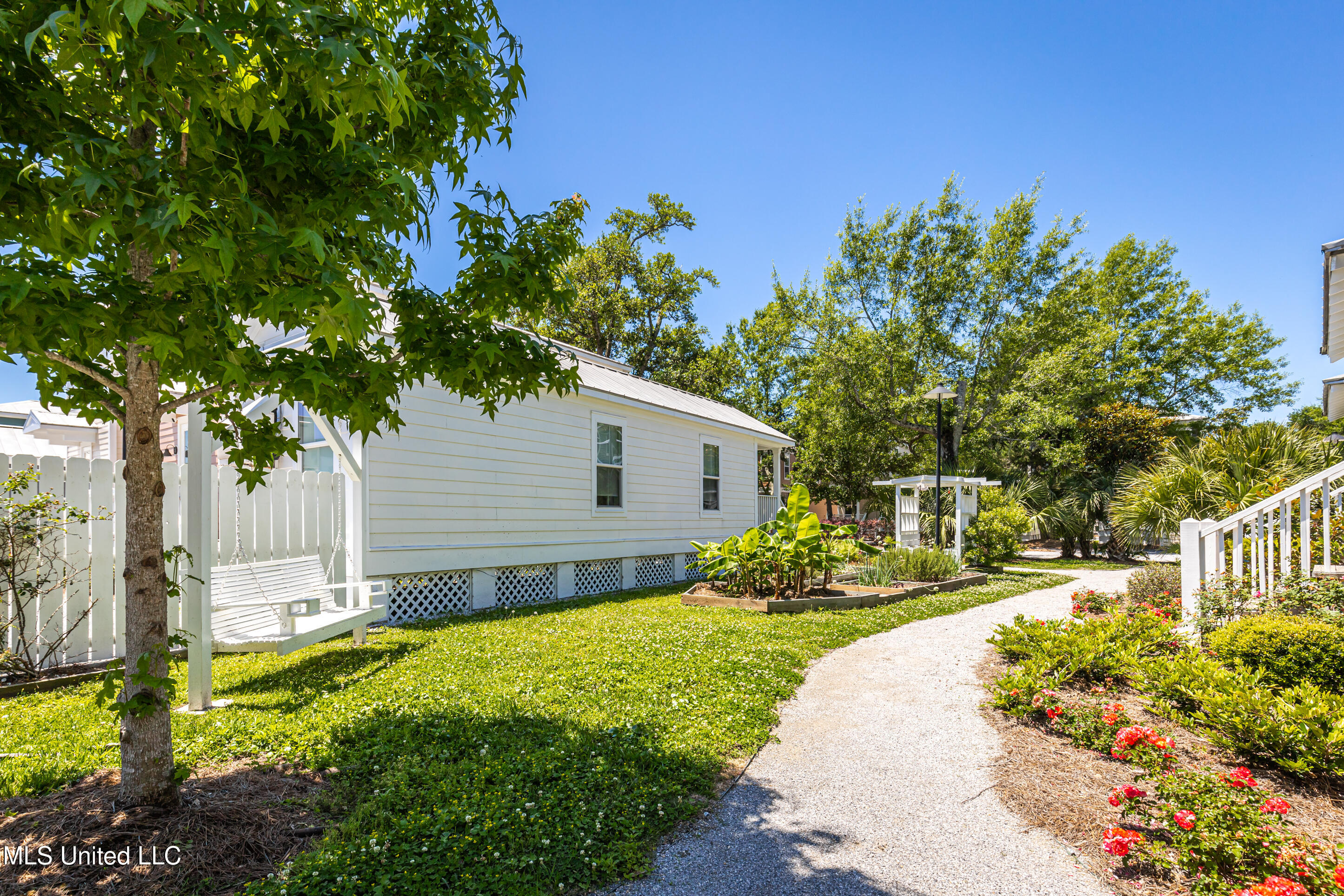 2207 Government Street #6, Ocean Springs, Mississippi image 48