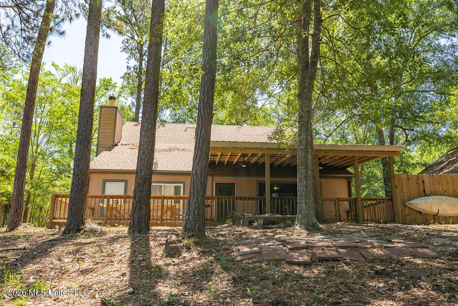 1836 E Lakeshore Drive