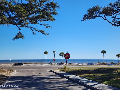 Vacant Land For Sale - 627 Hardy Avenue<br/> Gulfport, MS 39501