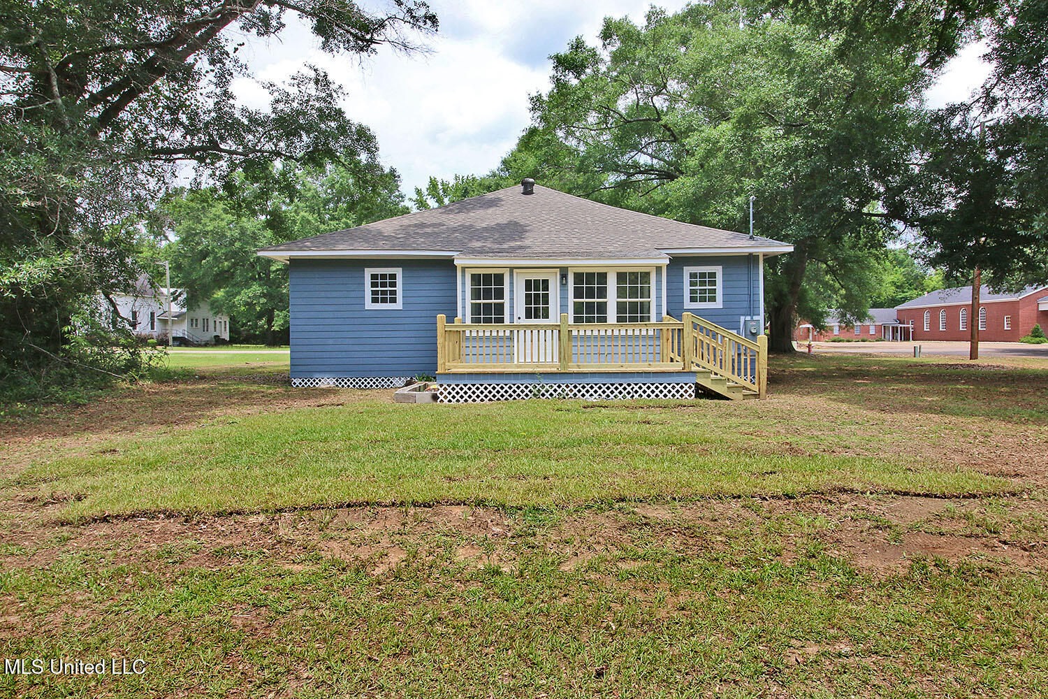 305 First Avenue, New Augusta, Mississippi image 5