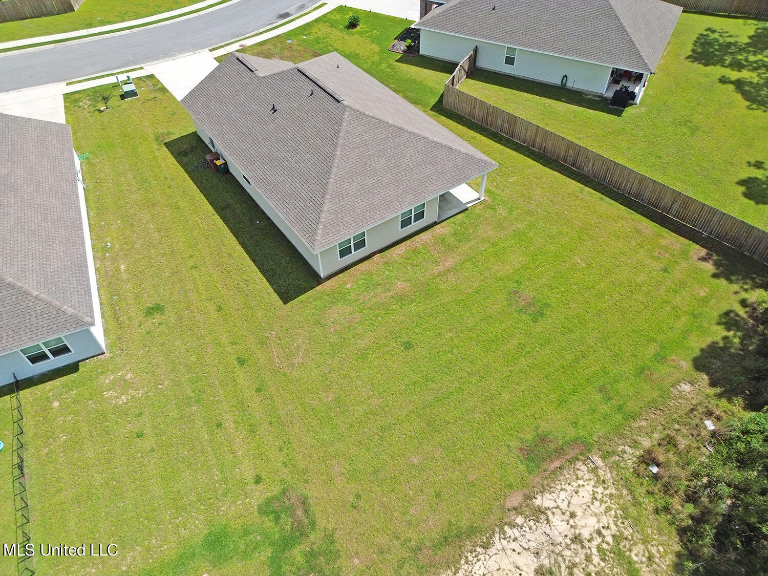 10119 Willow Leaf Drive, Gulfport, Mississippi image 33