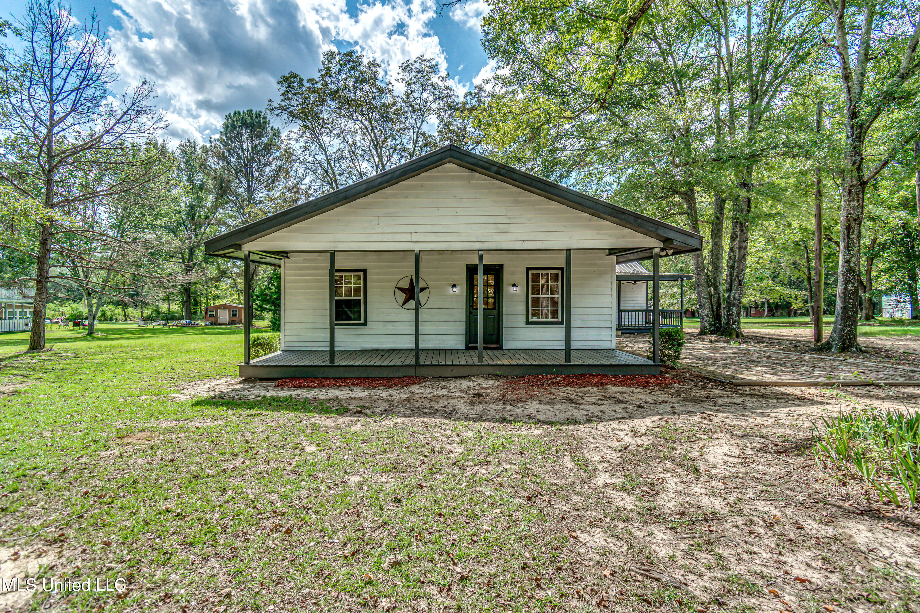 4617 Siwell Rd Rd, Byram, Mississippi image 3