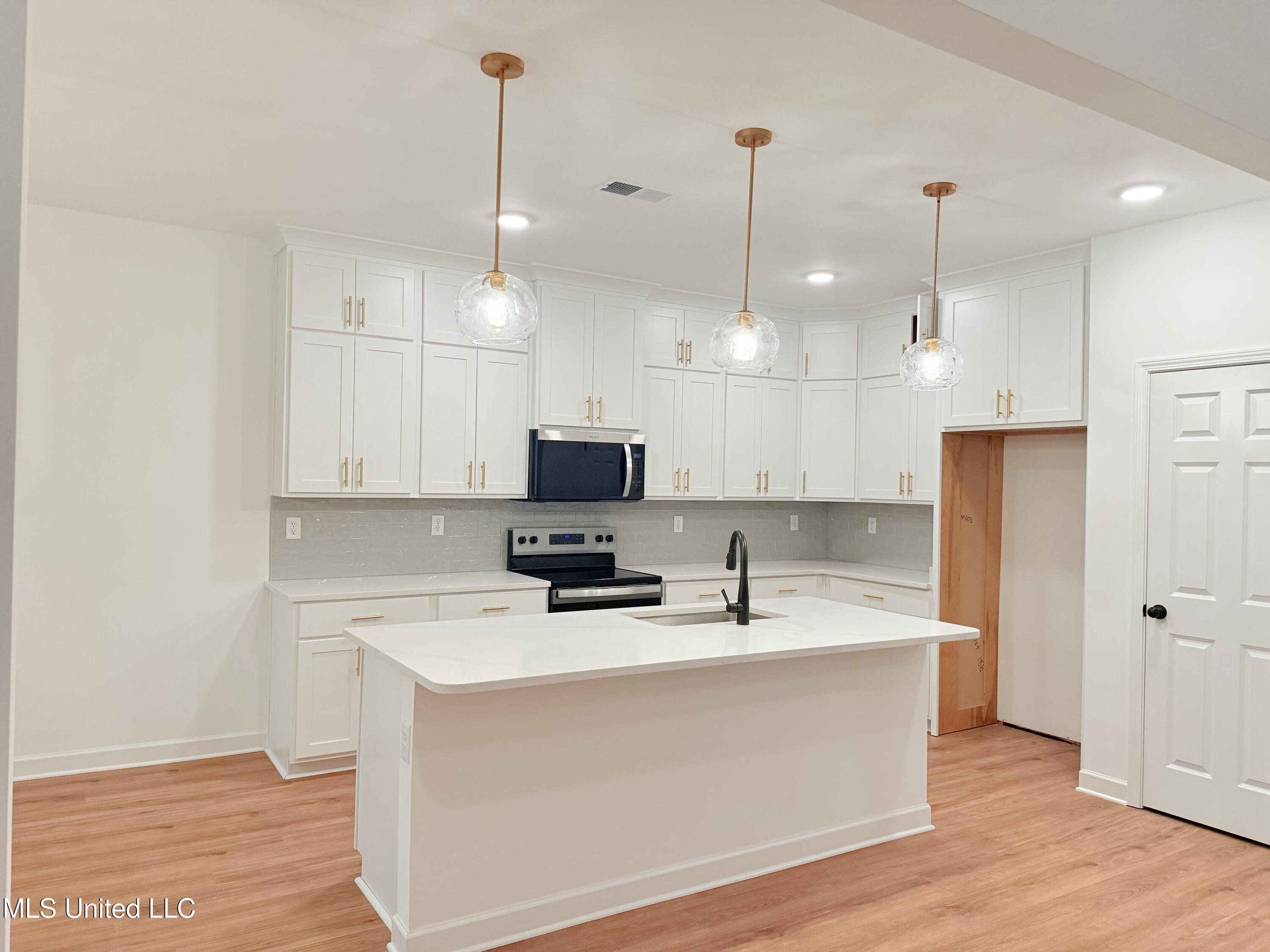 3183 Winterwood Drive, Hernando, Mississippi image 12