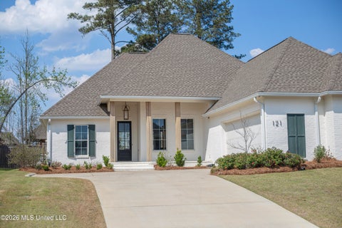 Homes For Sale - 121 Herons Bay Circle<br/> Madison, MS 39110