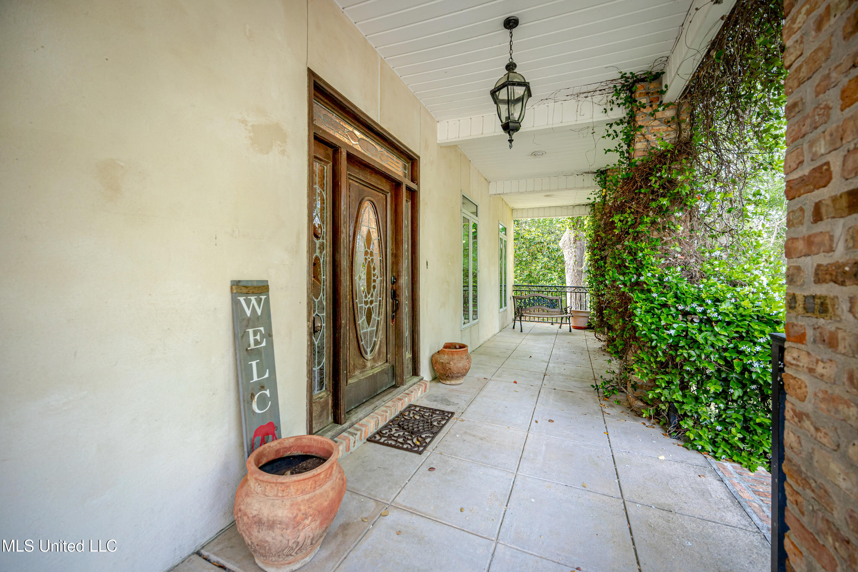 1409 Ladnier Road, Gautier, Mississippi image 4