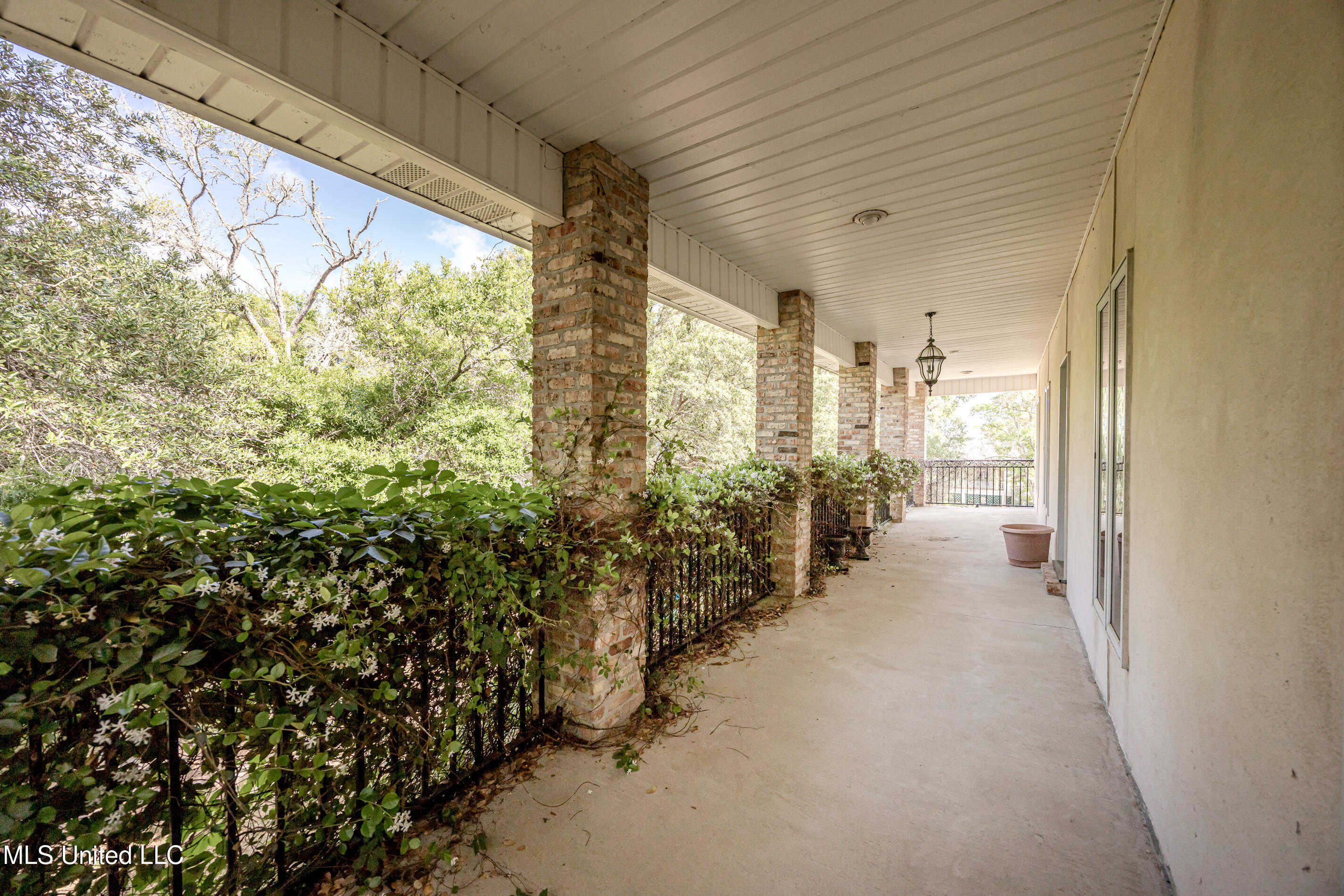 1409 Ladnier Road, Gautier, Mississippi image 40