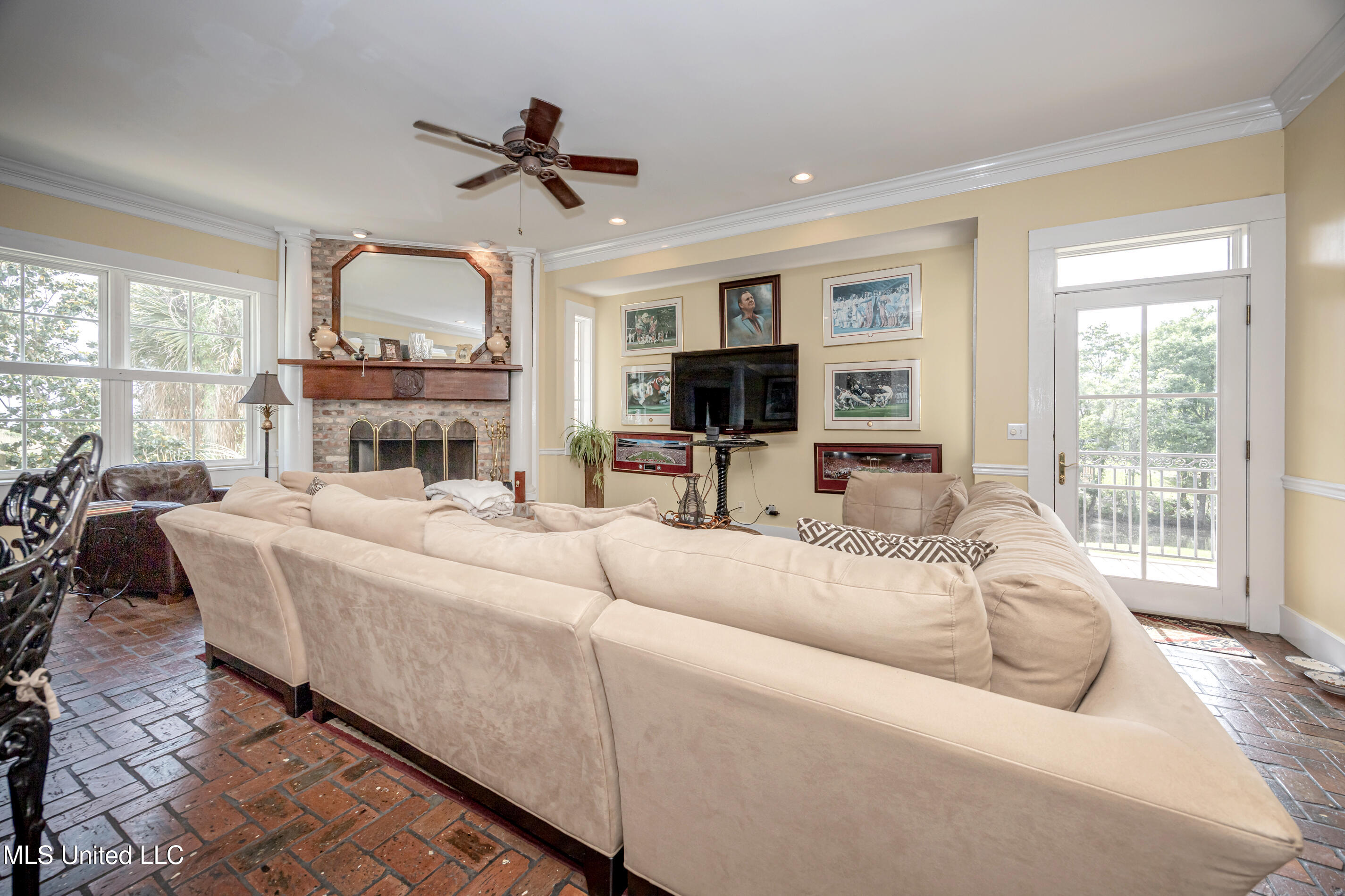 1409 Ladnier Road, Gautier, Mississippi image 11