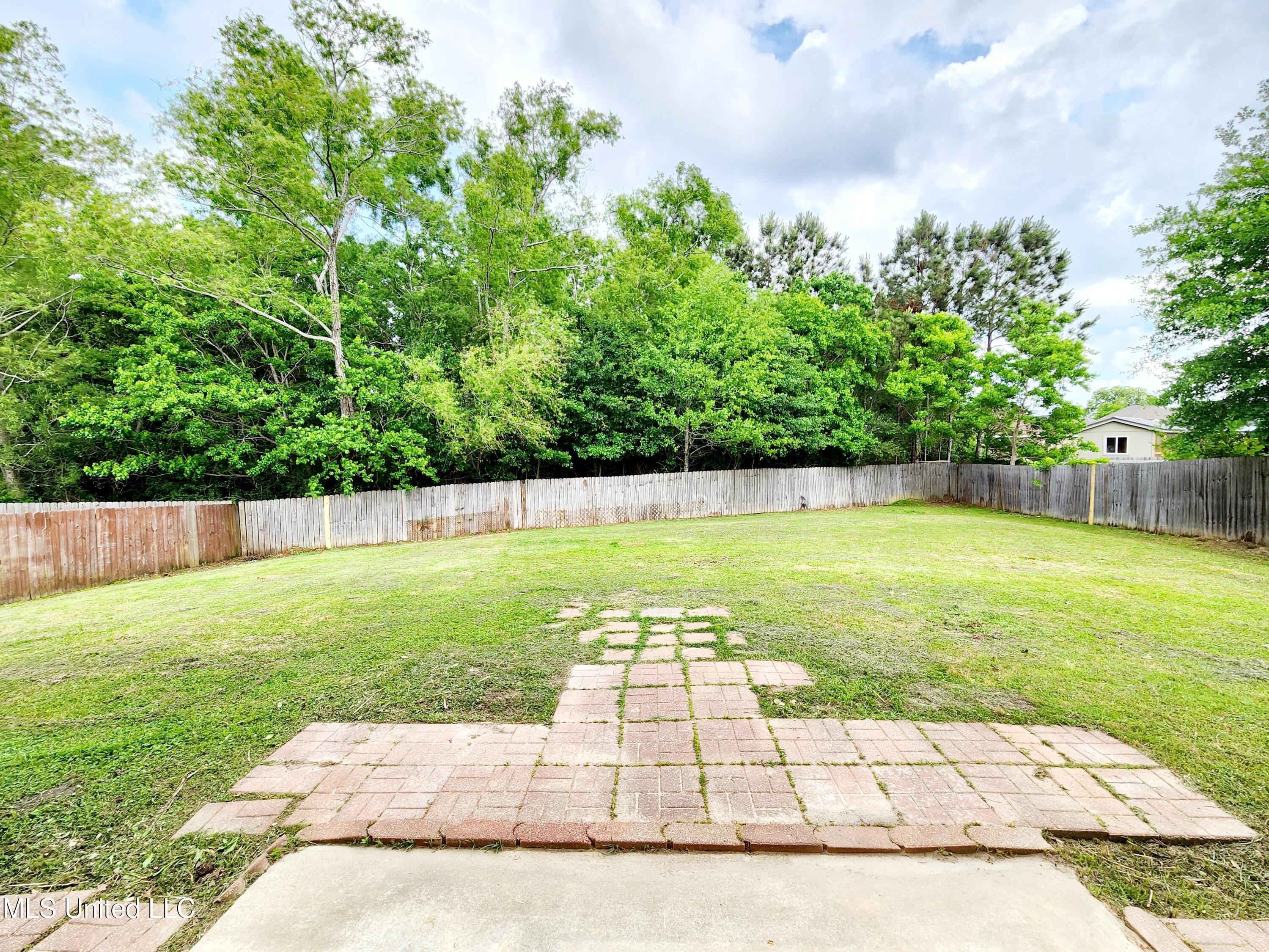 13323 Willow Oak Circle, Gulfport, Mississippi image 23