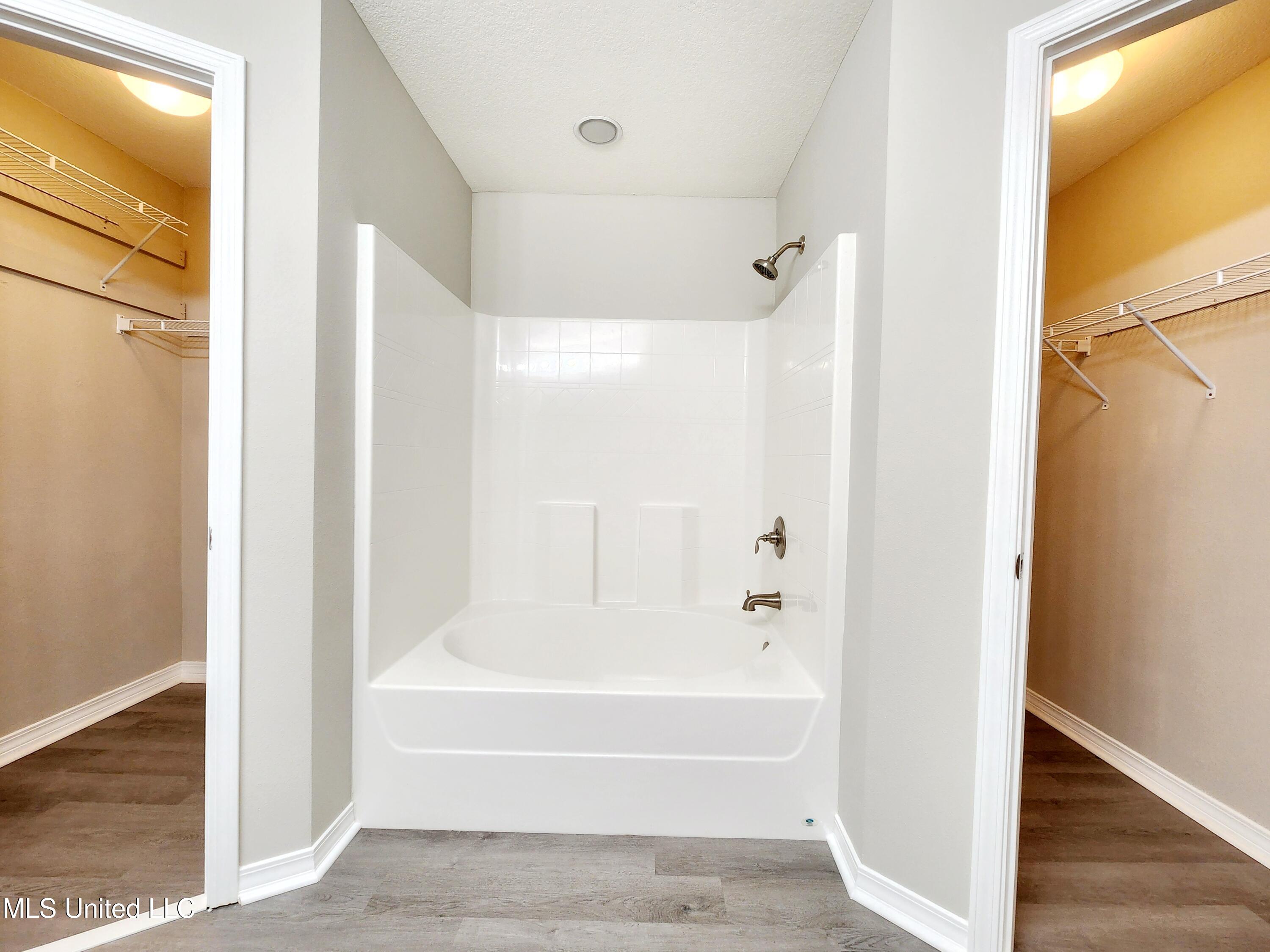 13323 Willow Oak Circle, Gulfport, Mississippi image 17