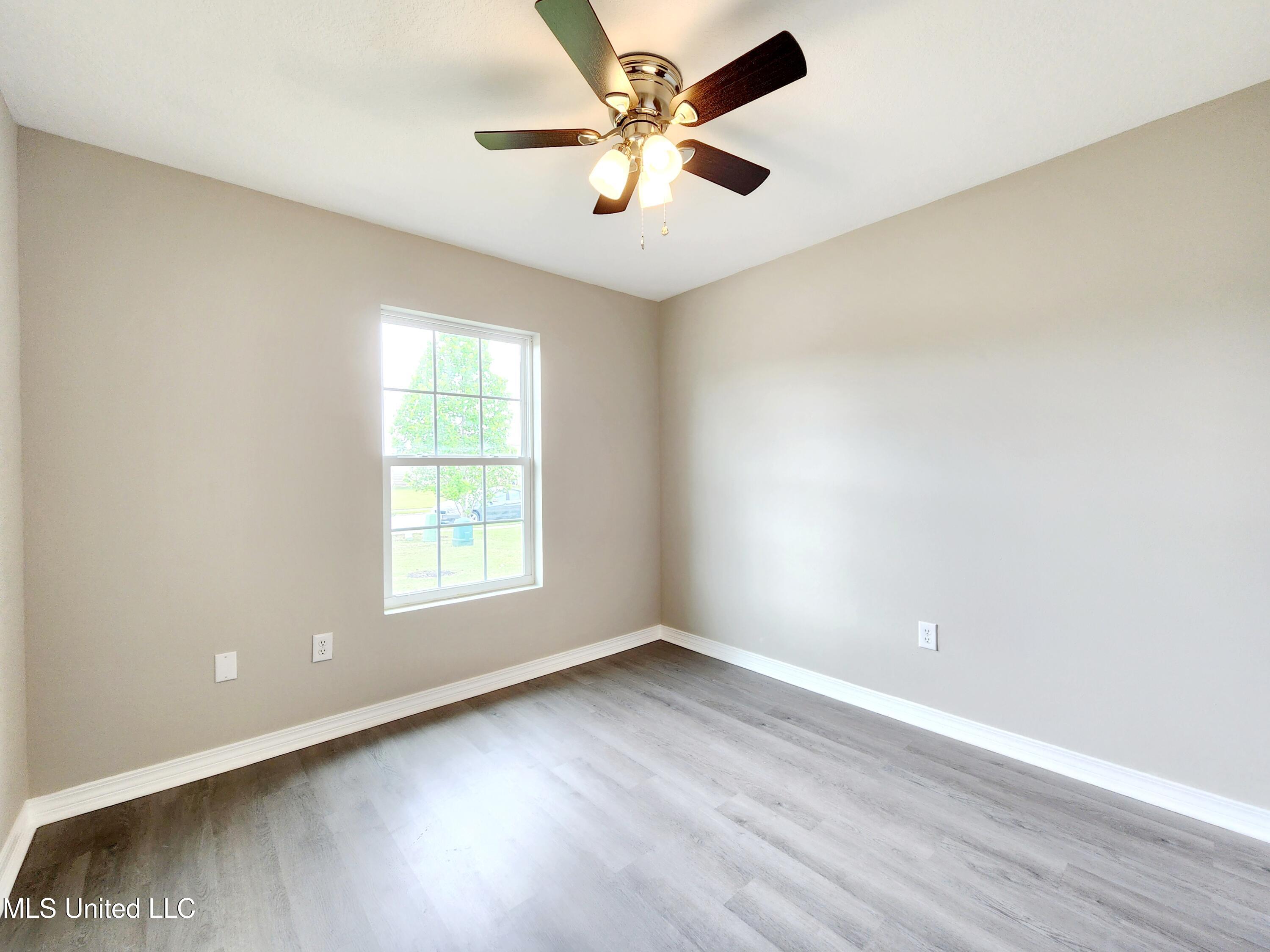 13323 Willow Oak Circle, Gulfport, Mississippi image 15