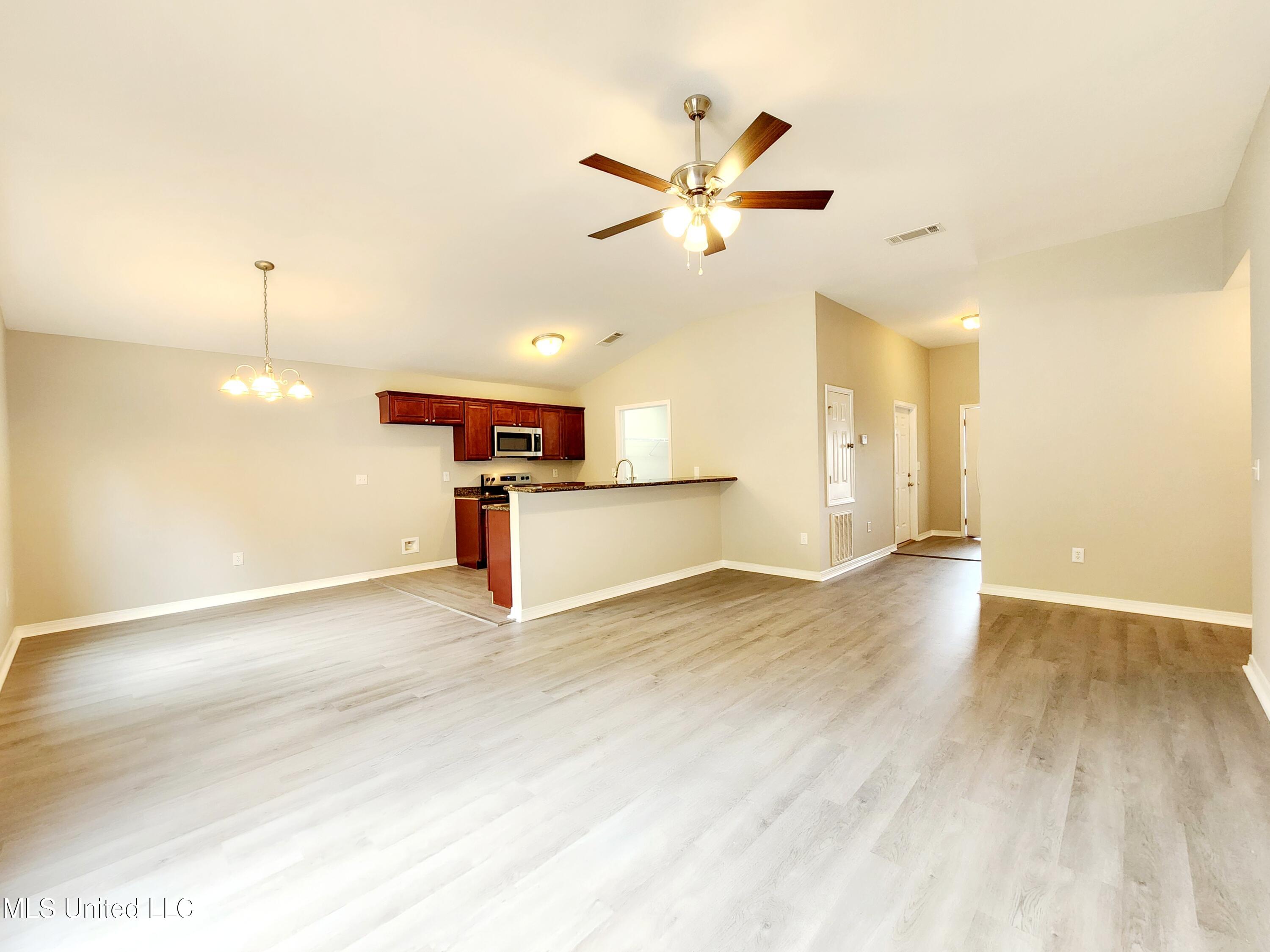 13323 Willow Oak Circle, Gulfport, Mississippi image 8
