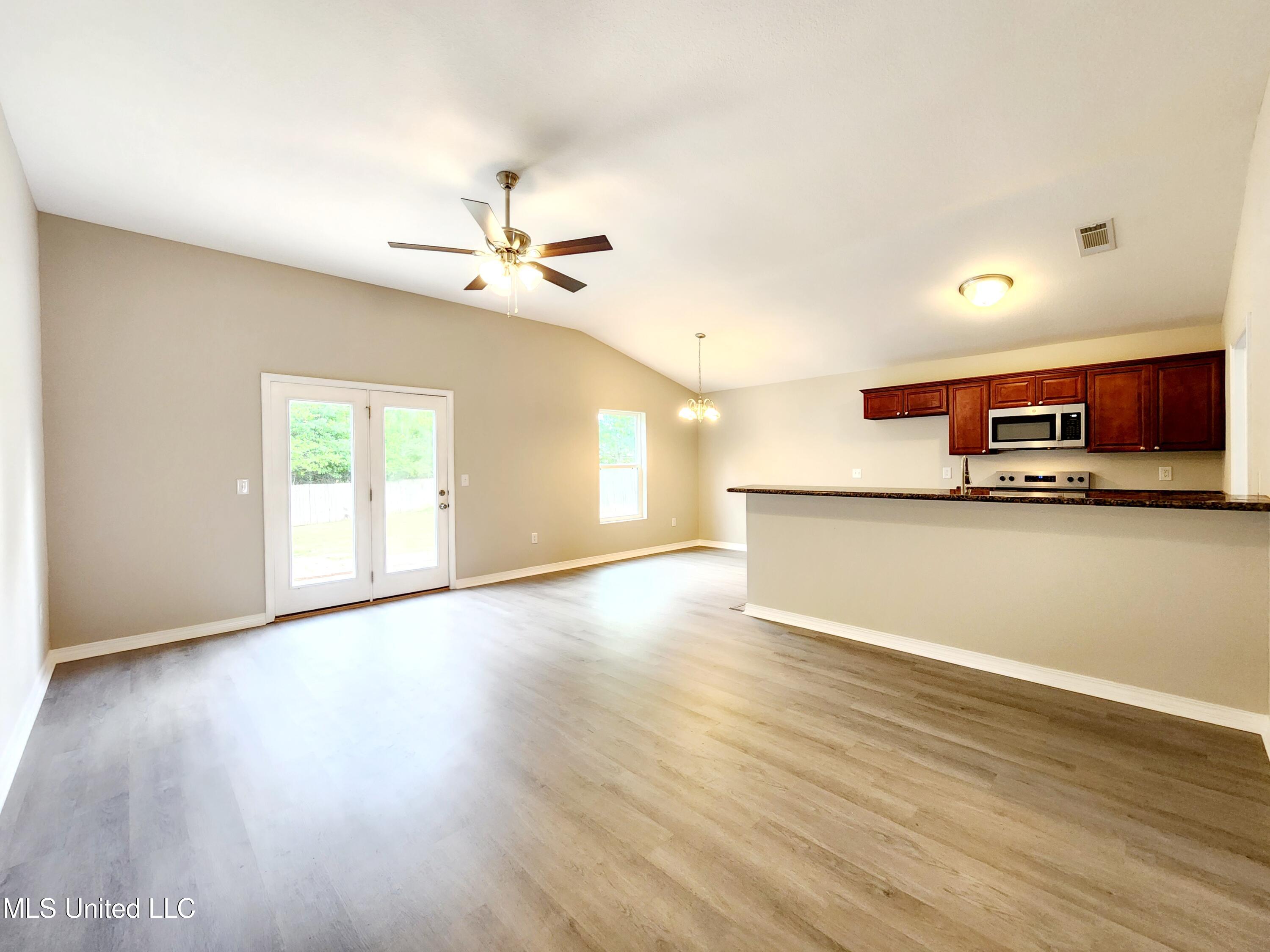13323 Willow Oak Circle, Gulfport, Mississippi image 10