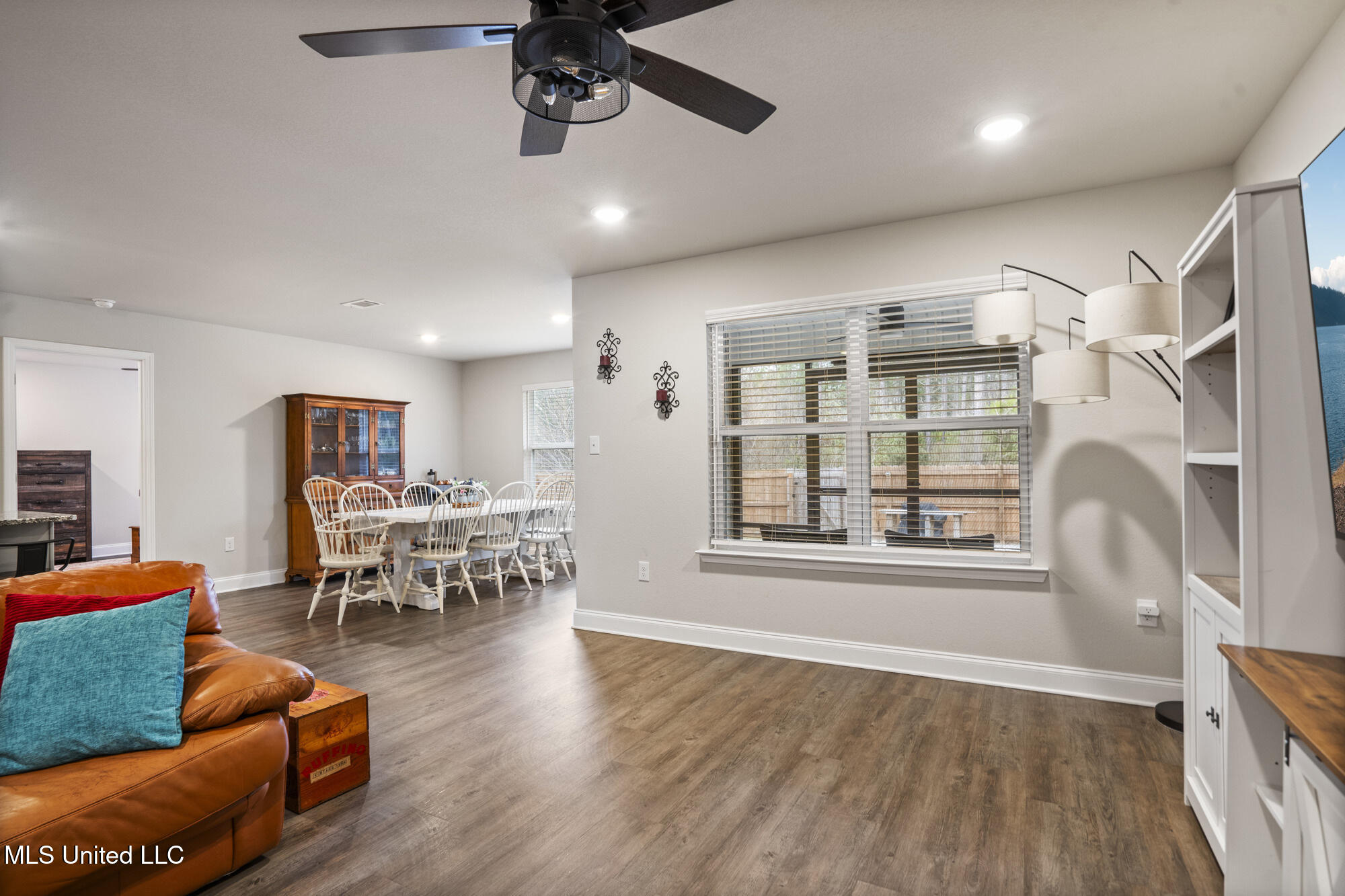 10217 Willow Leaf Drive, Gulfport, Mississippi image 8