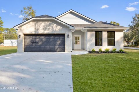 Apartment For Sale - 2836 Honduras Drive<br/> Gautier, MS 39553