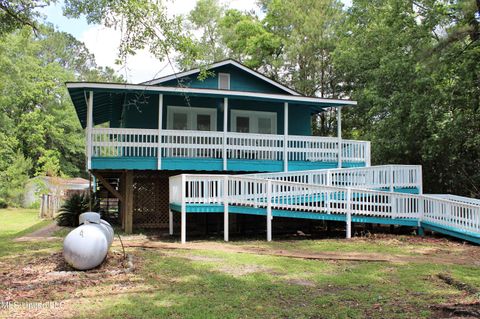 Single Family Residence in Gautier MS 812 Saint Ann Street.jpg