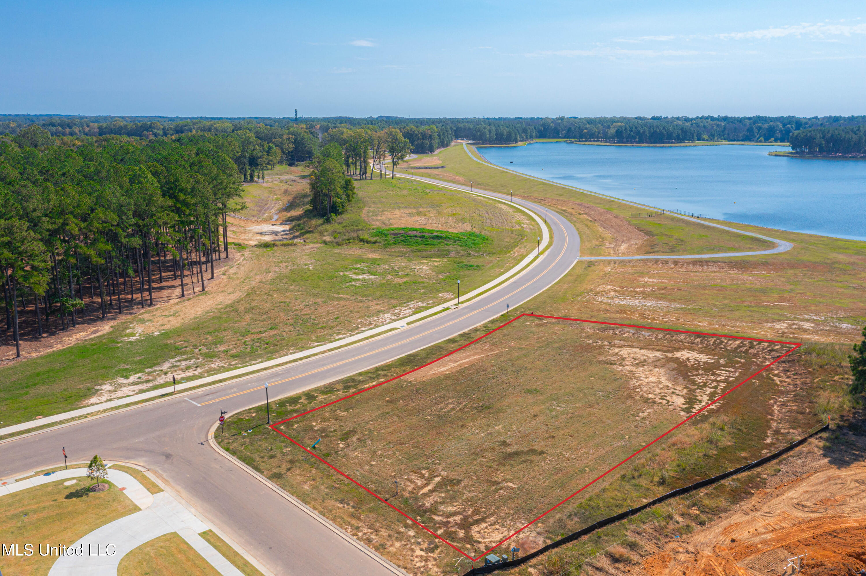 000 Lake Village Drive, Madison, Mississippi image 1