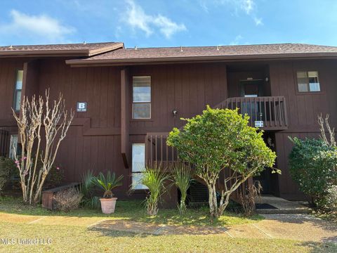 Condo For Sale - 208 Molokai<br/> Hancock County, Diamondhead, MS 39525
