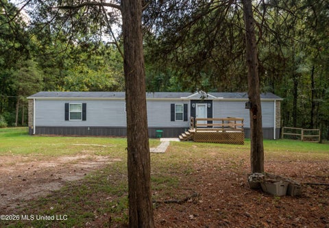 Mobile Home For Sale - 2 Valley View Road<br/> Byhalia, MS 38611