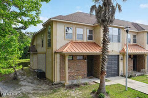 Townhouse in Ocean Springs MS 314 Capri Place.jpg