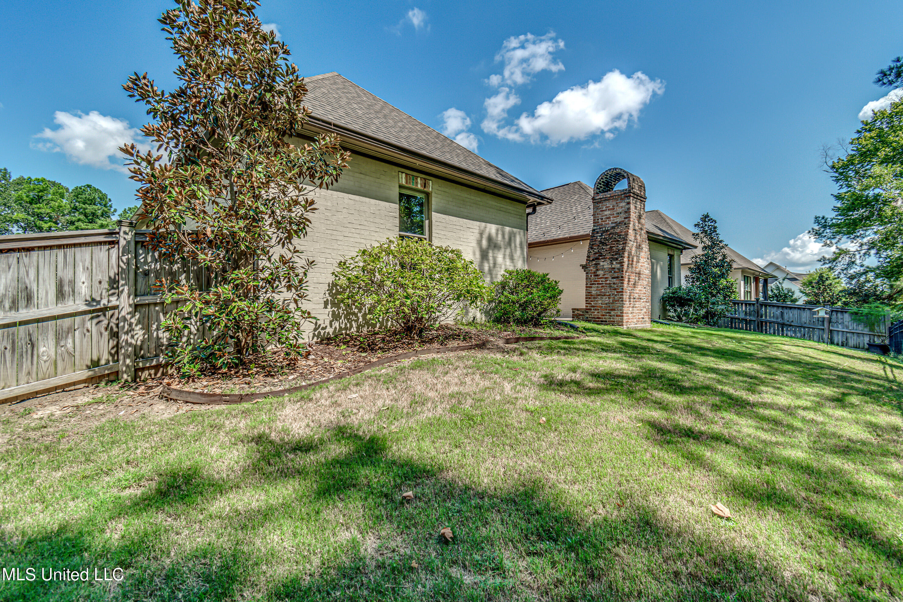 Madison, Mississippi 39110, United States, 4 Bedrooms Bedrooms, ,3 BathroomsBathrooms,Residential,Pending,42076