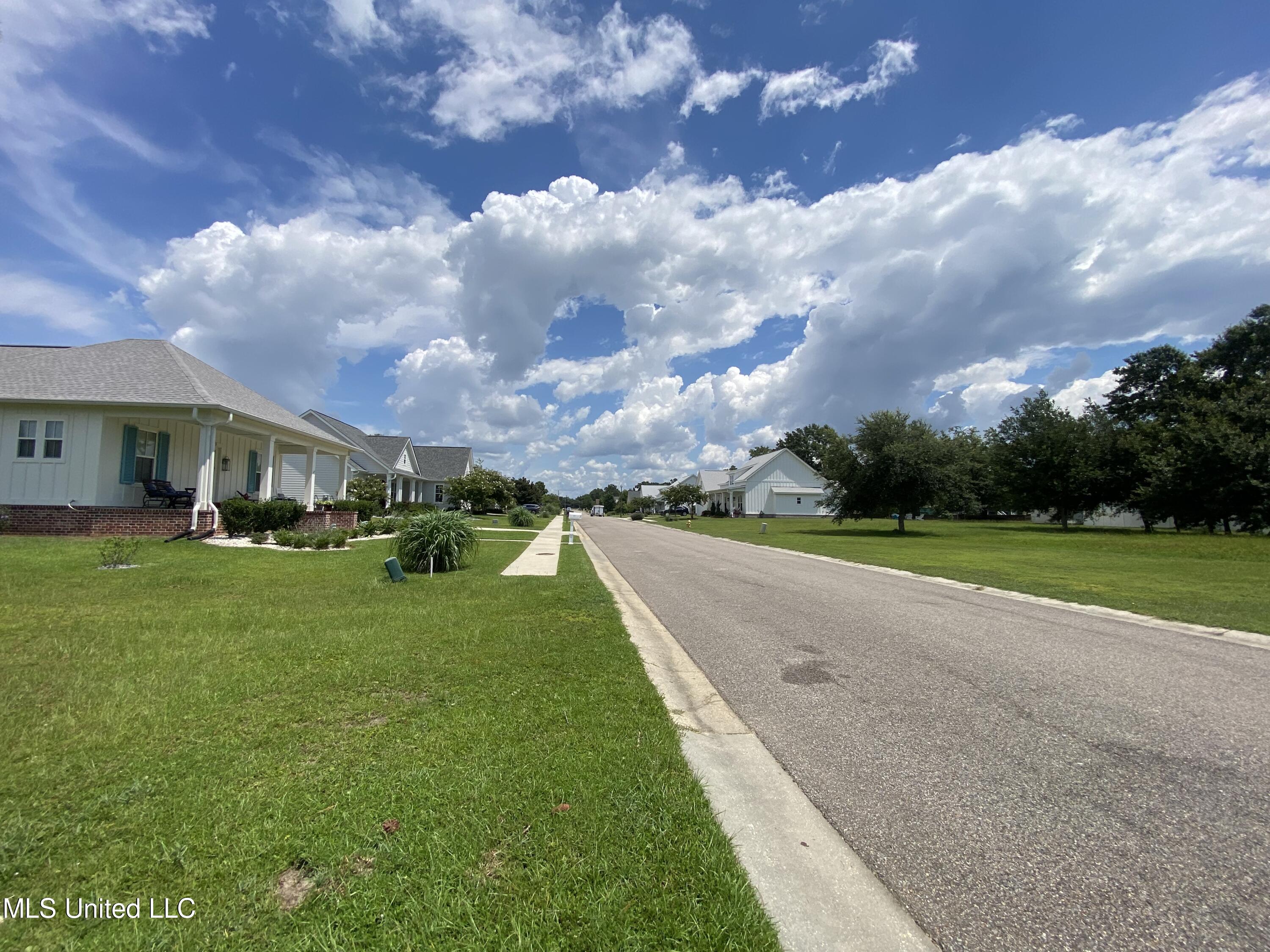 121 Sea Oaks Boulevard, Long Beach, Mississippi image 8