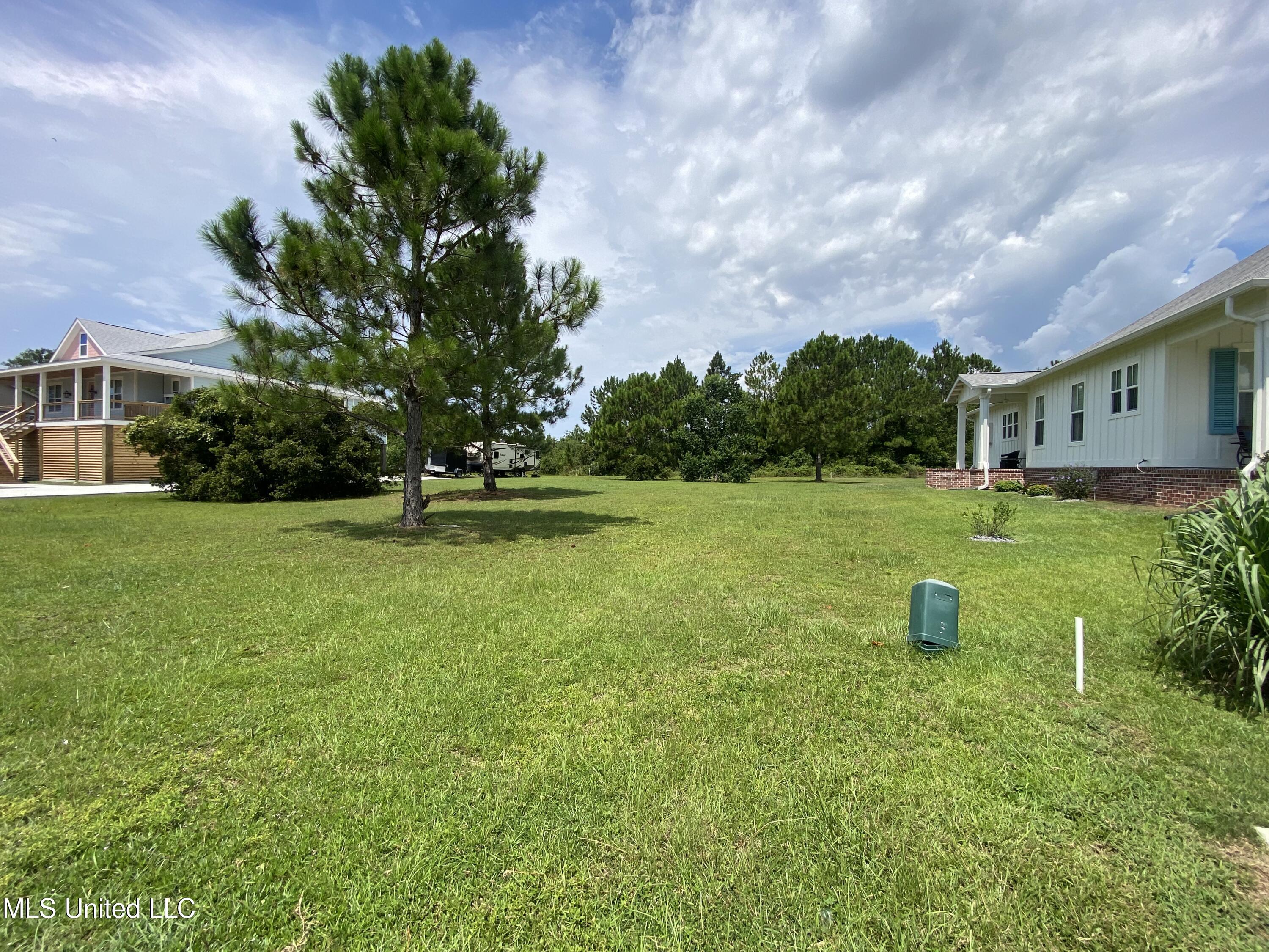 121 Sea Oaks Boulevard, Long Beach, Mississippi image 2