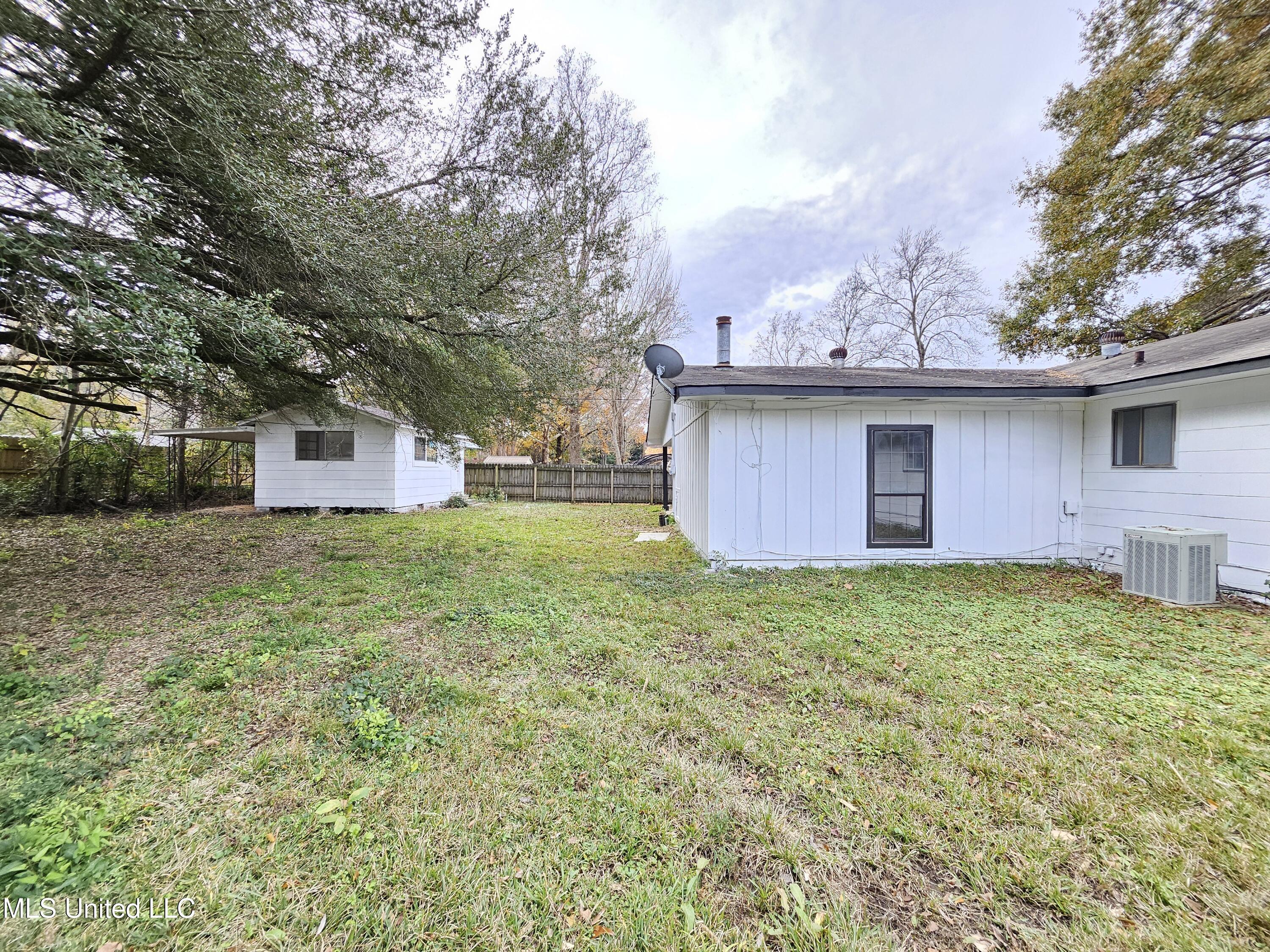 2112 Country Club Drive, Yazoo City, Mississippi image 26