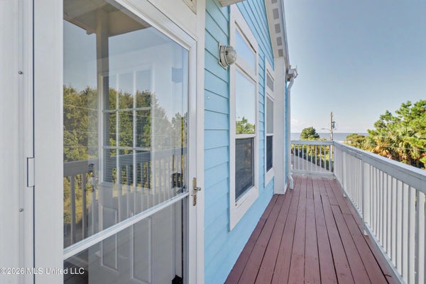 1515 E BEACH BLVD, PASS CHRISTIAN, MS 39571 - Image 253bf8f1a793e30749fd92c8bc9b045a/2576128404