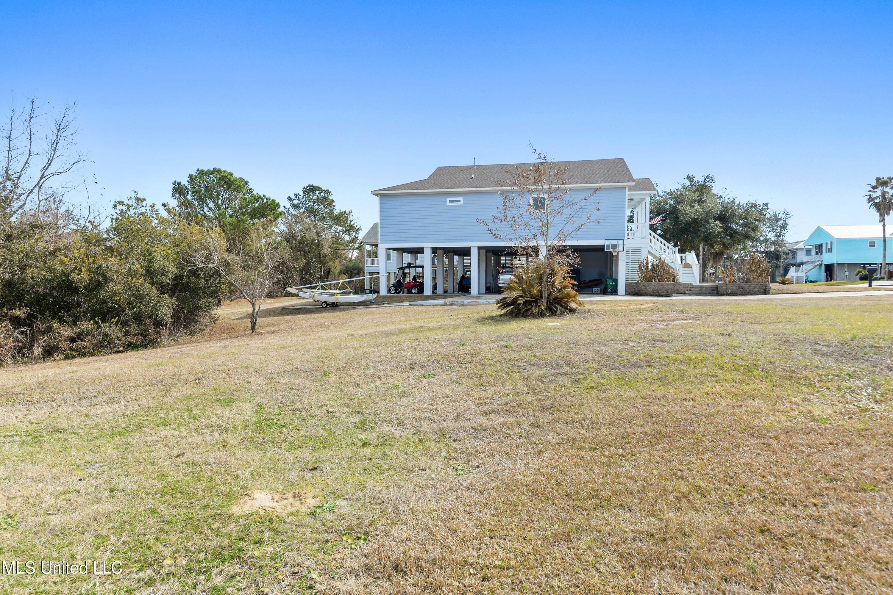 Sarahs Lane, Waveland, Mississippi image 11