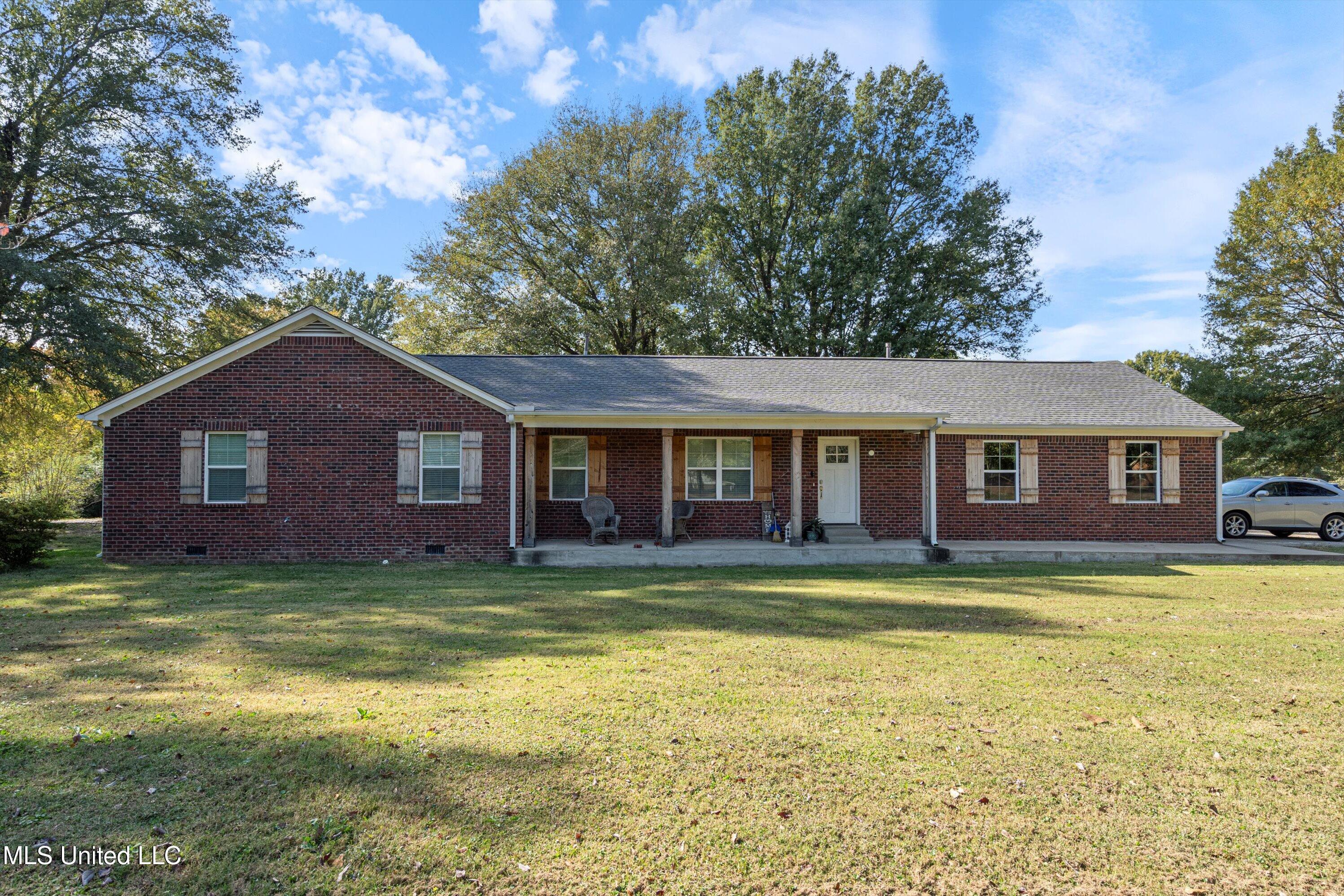 7373 Cedar Hill Cove, Olive Branch, Mississippi image 2