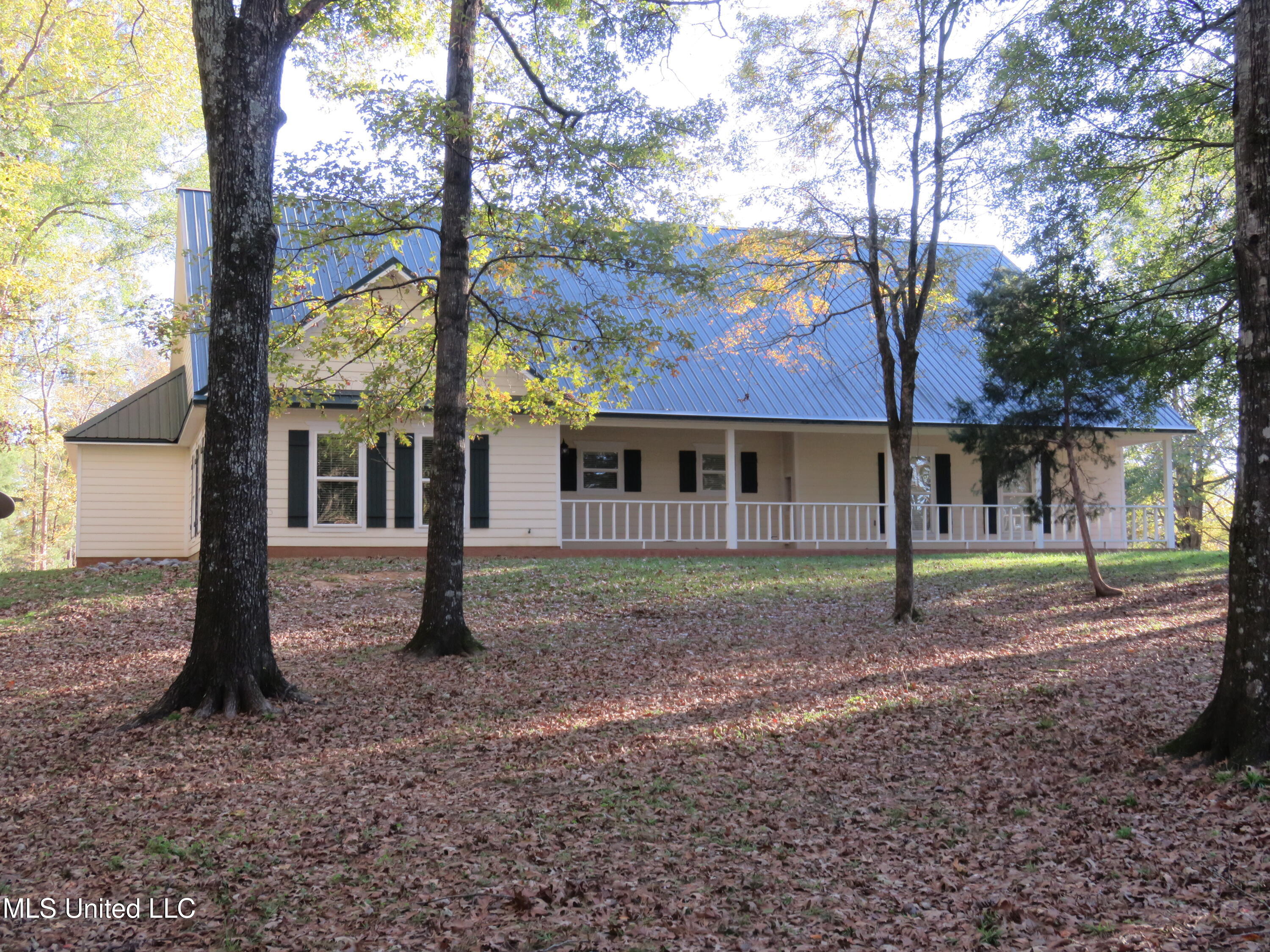 208 Crescent H Drive, Terry, Mississippi image 2