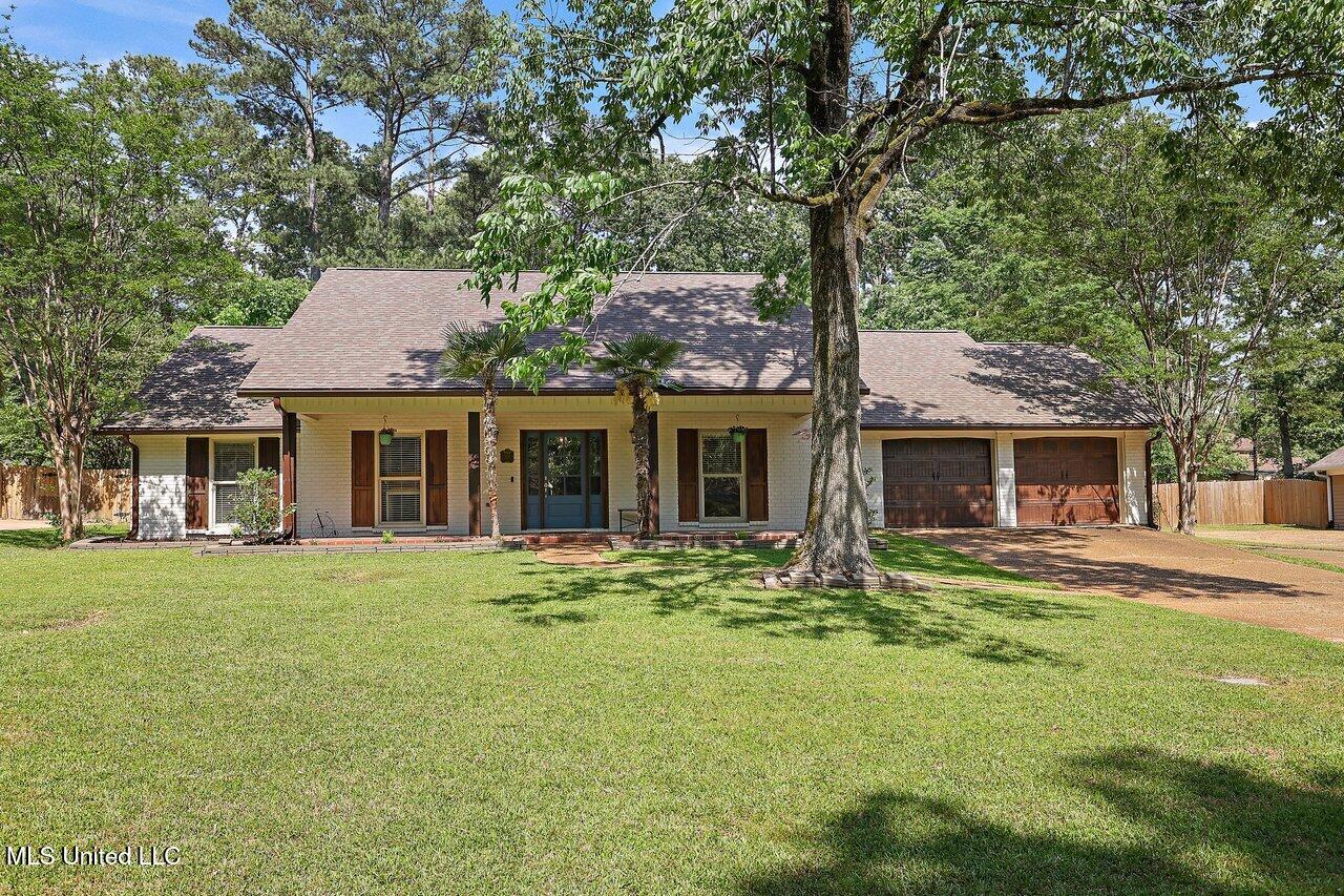 306 Swallow Drive, Brandon, Mississippi image 1