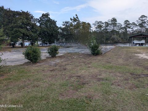 Vacant Land For Sale - 15110 Chickasaw Road<br/> Kiln, MS 39556
