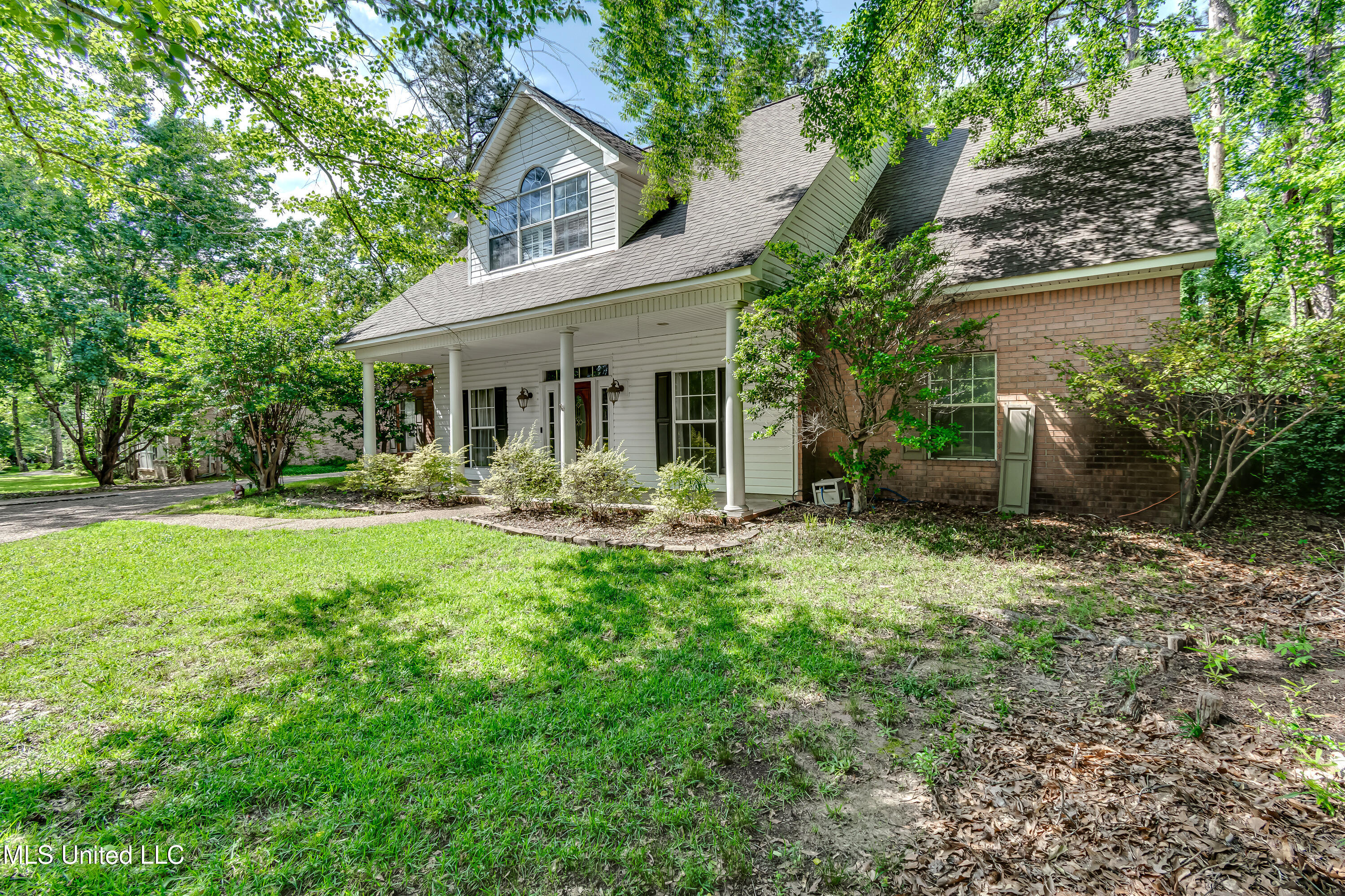 203 Remington Drive, Brandon, Mississippi image 2