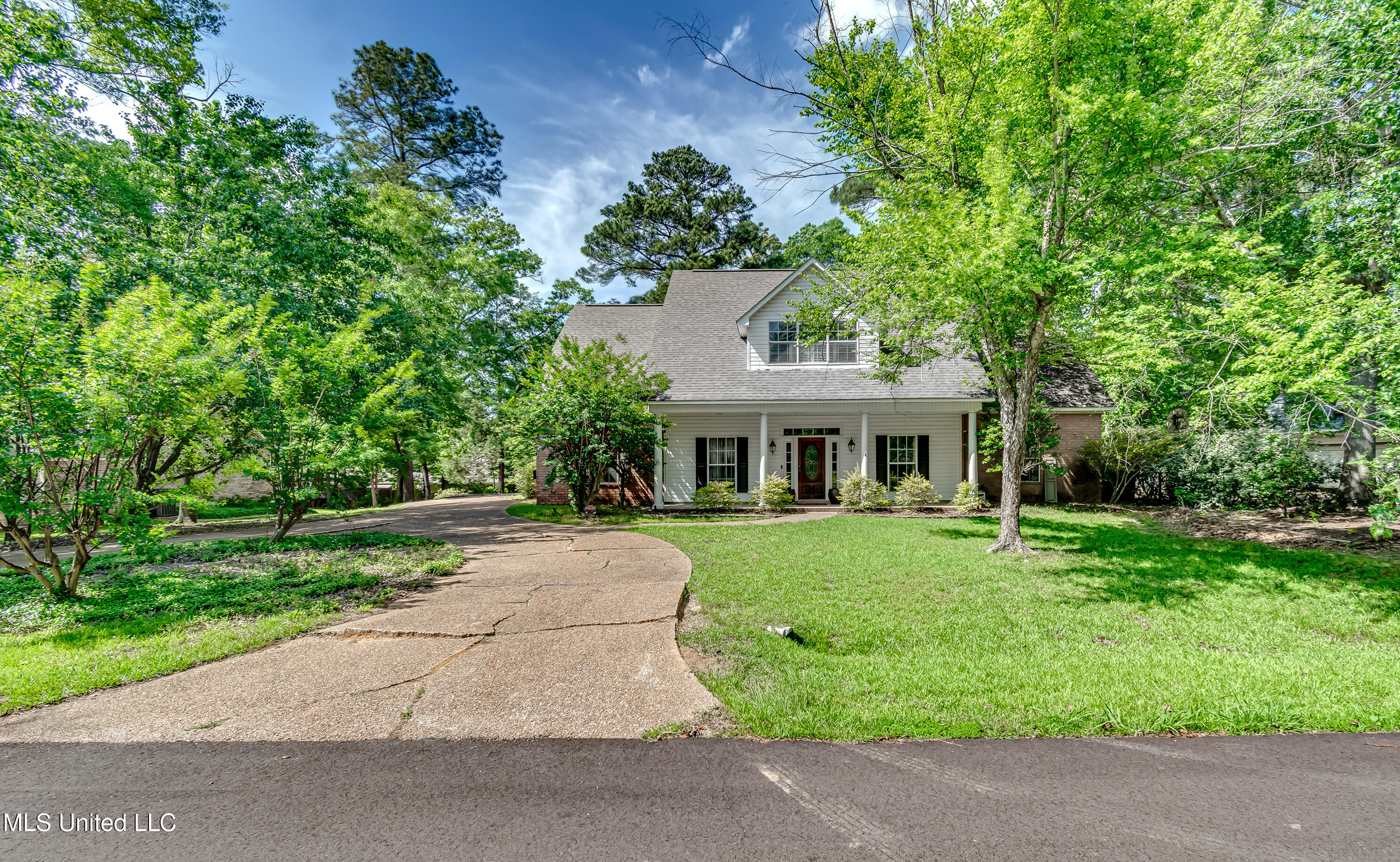 203 Remington Drive, Brandon, Mississippi image 3