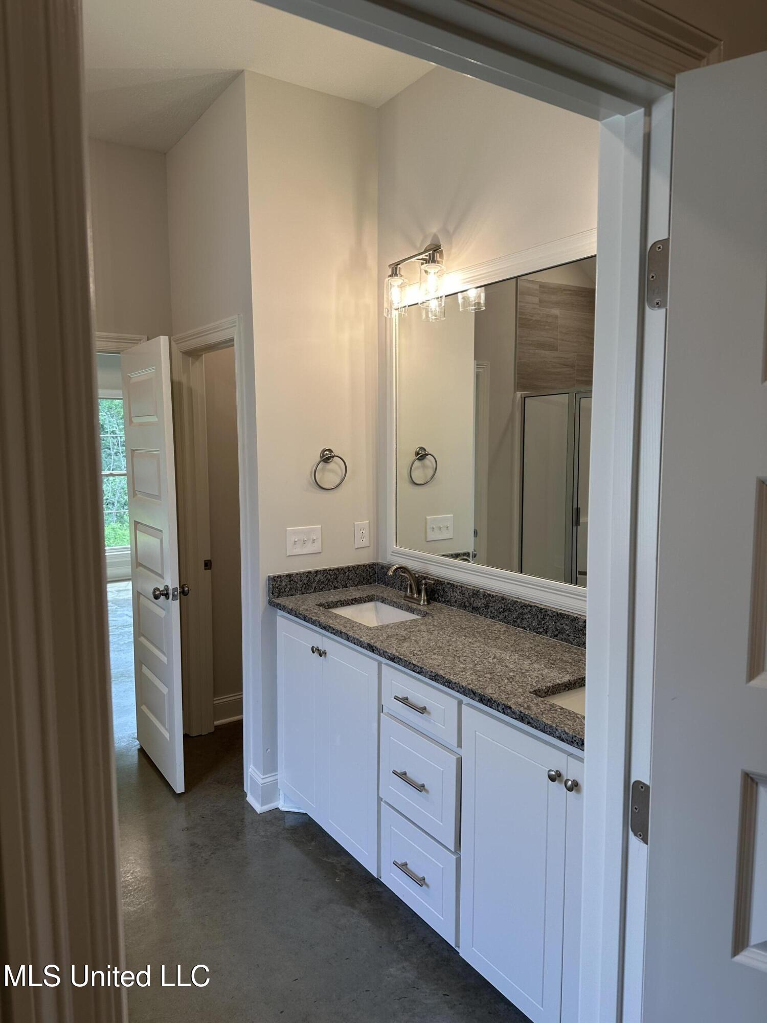 967 Riverside Lane, Pearl, Mississippi image 11