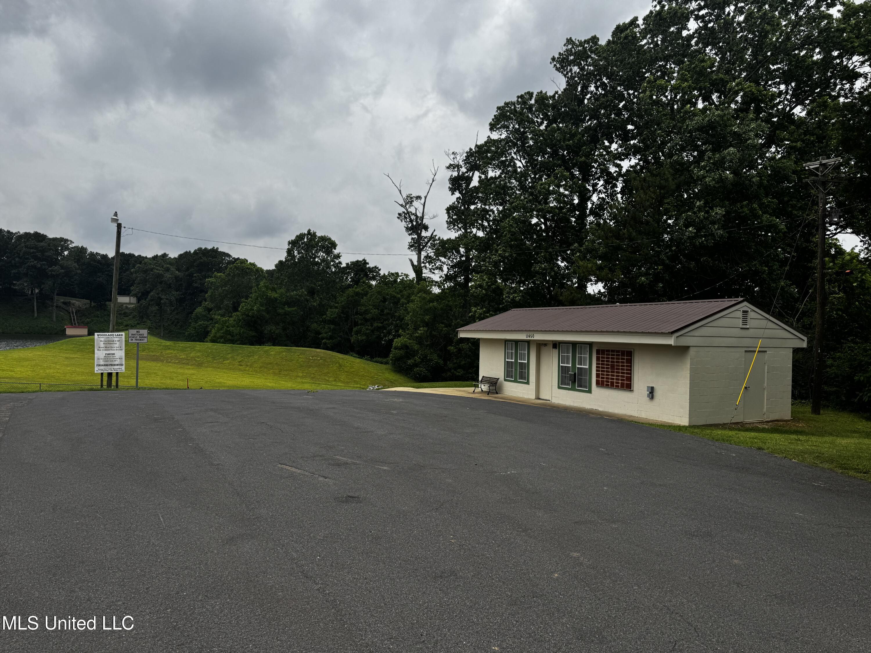 3090 Hickory Drive, Hernando, Mississippi image 20
