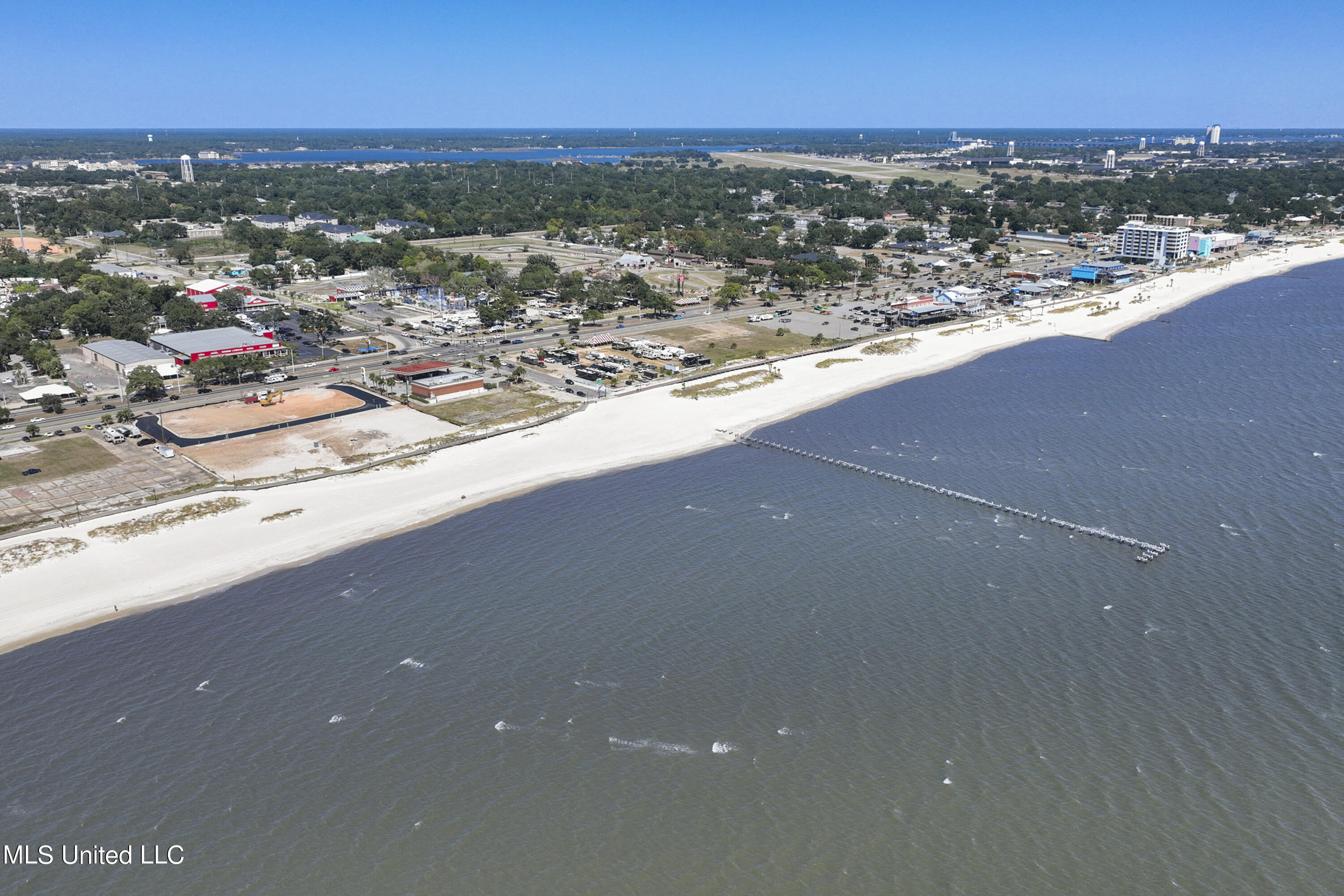 1851 Beach Boulevard, Biloxi, Mississippi image 4