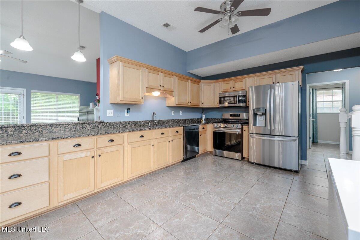 856 Keebler Drive, Southaven, Mississippi image 7