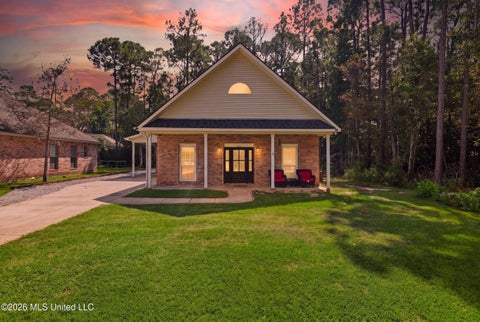 Homes For Sale - 737 Ieke Circle<br/> Diamondhead, MS 39525
