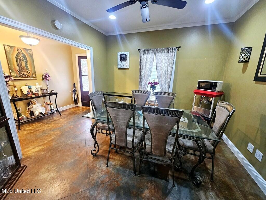 910 Old Spanish Trail Trail, Waveland, Mississippi image 7